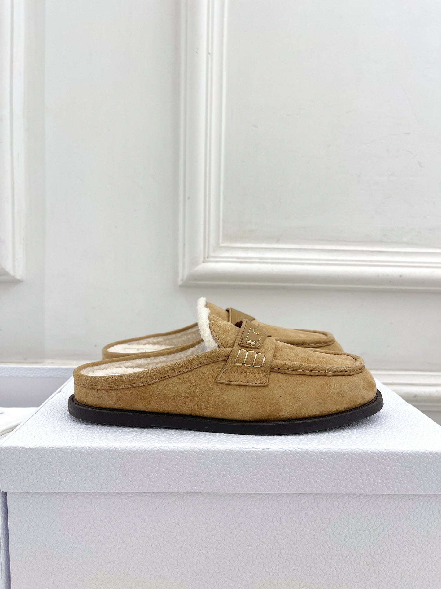 Luxury DiorBoy Mule Light Brown Suede