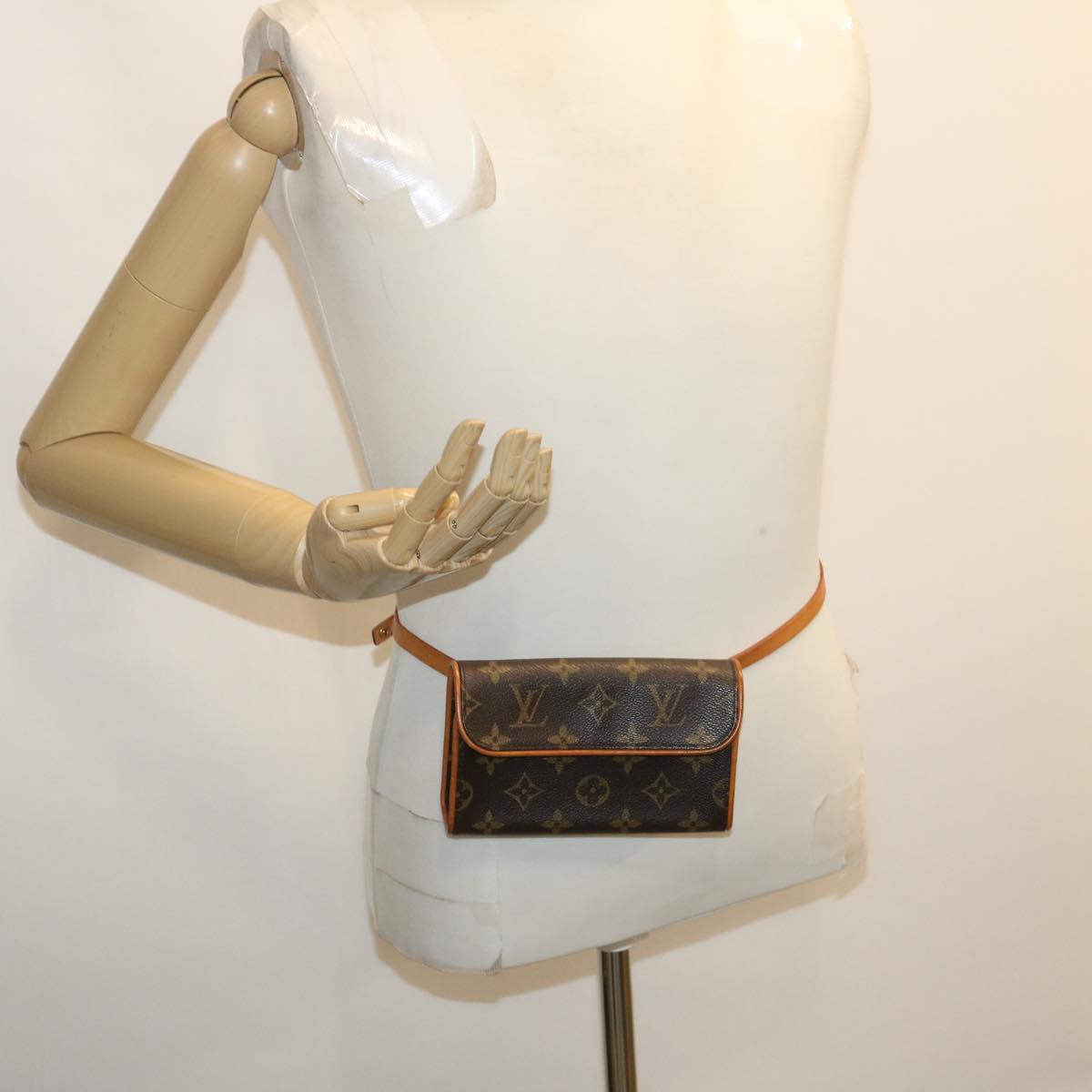LOUIS VUITTON Monogram Pochette Florentine Bum Bag M51855 LV jk1641