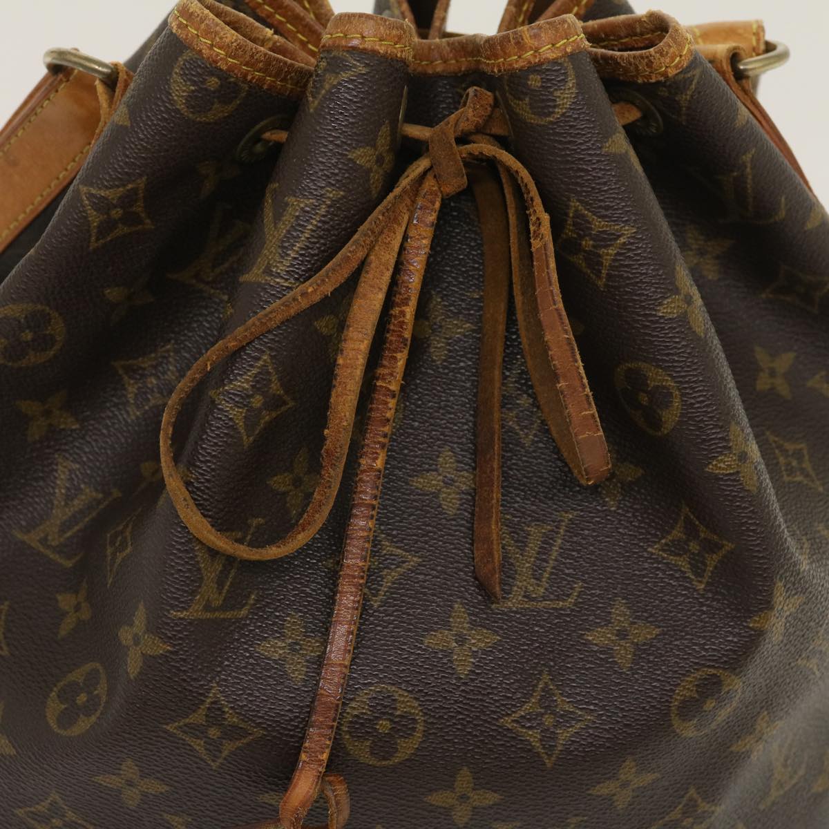 LOUIS VUITTON Monogram Noe Shoulder Bag M42224 LV jk1857