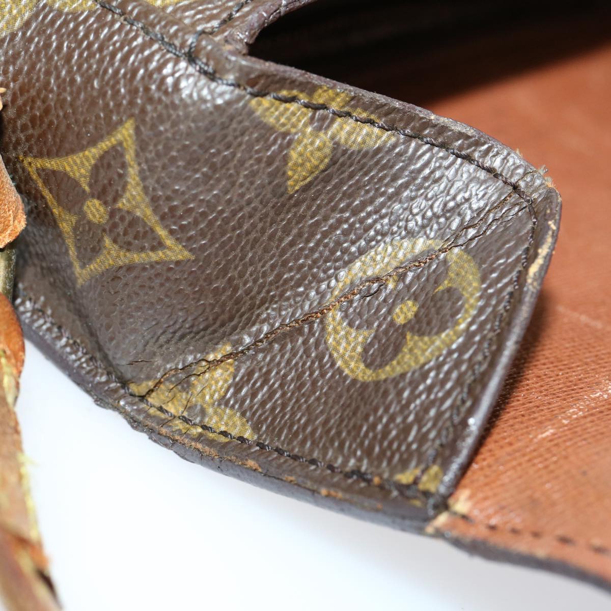 LOUIS VUITTON Monogram Saint Cloud MM Shoulder Bag M51243 LV jk2052