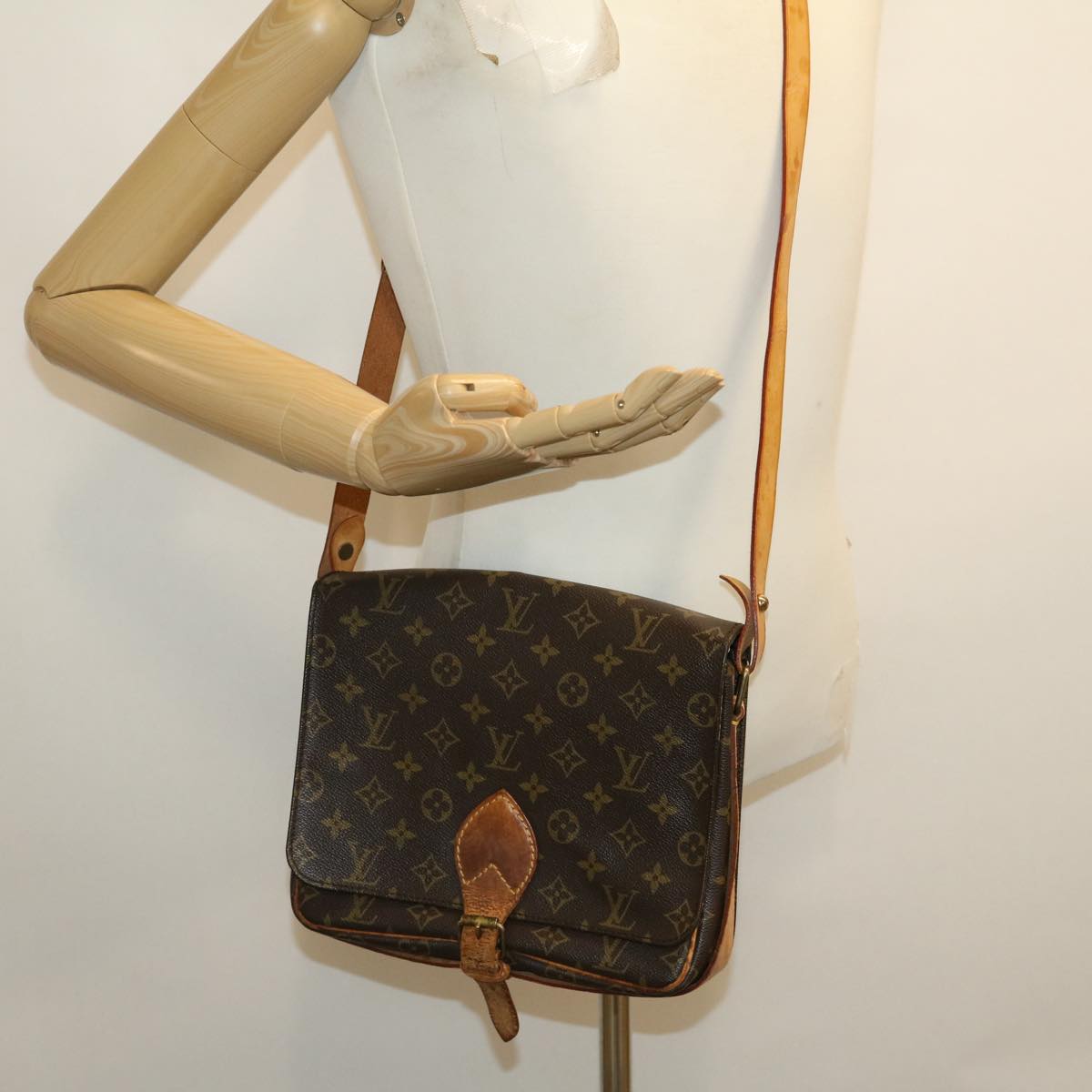 LOUIS VUITTON Monogram Cartouchiere GM Shoulder Bag M51252 LV jk2112