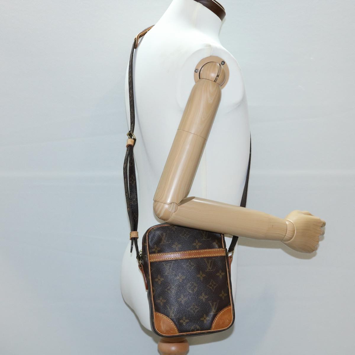 LOUIS VUITTON Monogram Danube Shoulder Bag M45266 LV jk2122