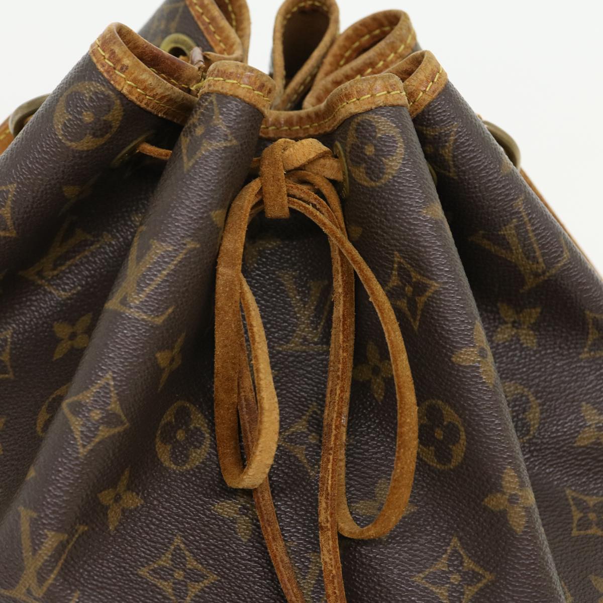 LOUIS VUITTON Monogram Noe Shoulder Bag M42224 LV jk2246