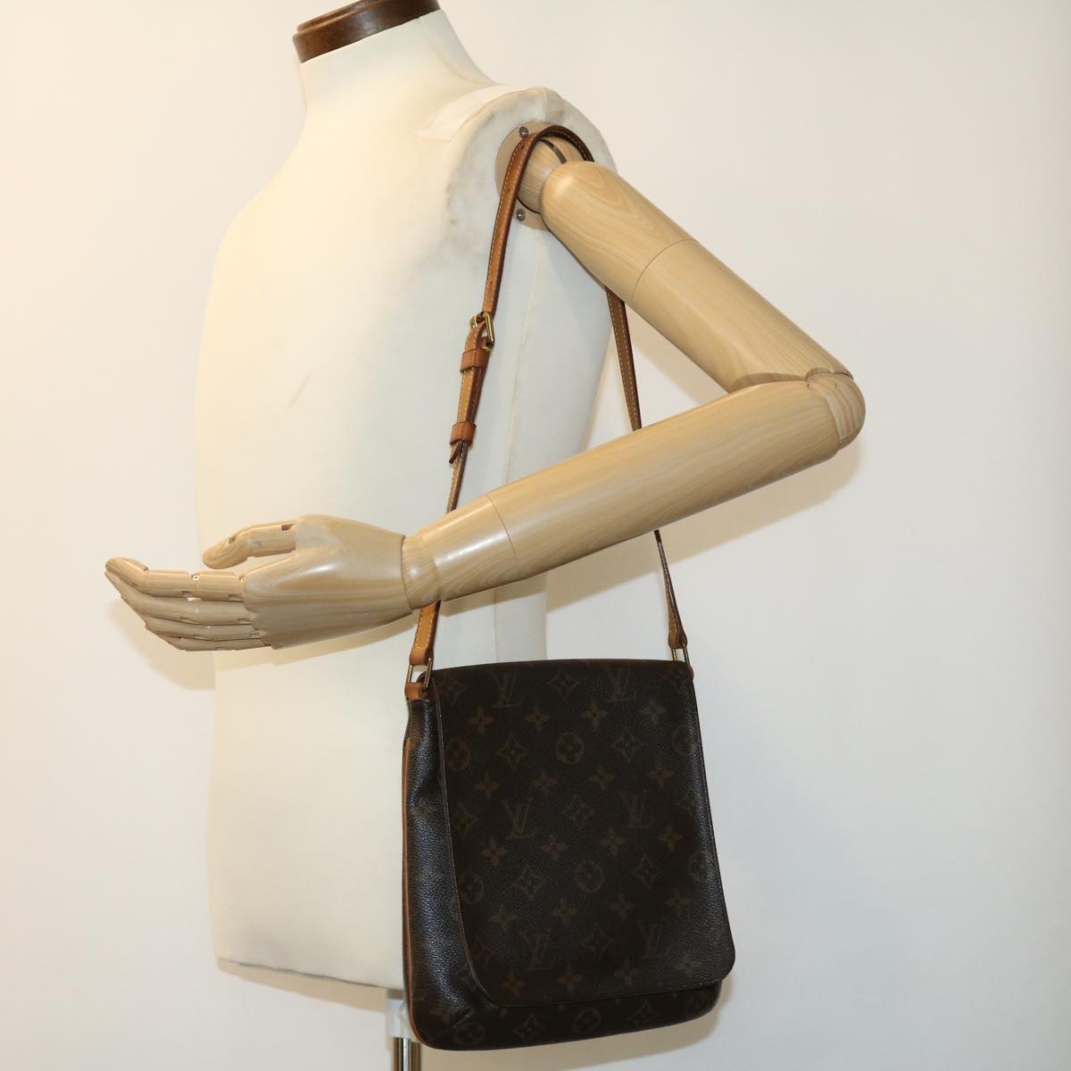 LOUIS VUITTON Monogram Musette Salsa Short Shoulder Bag M51258 LV jk2294