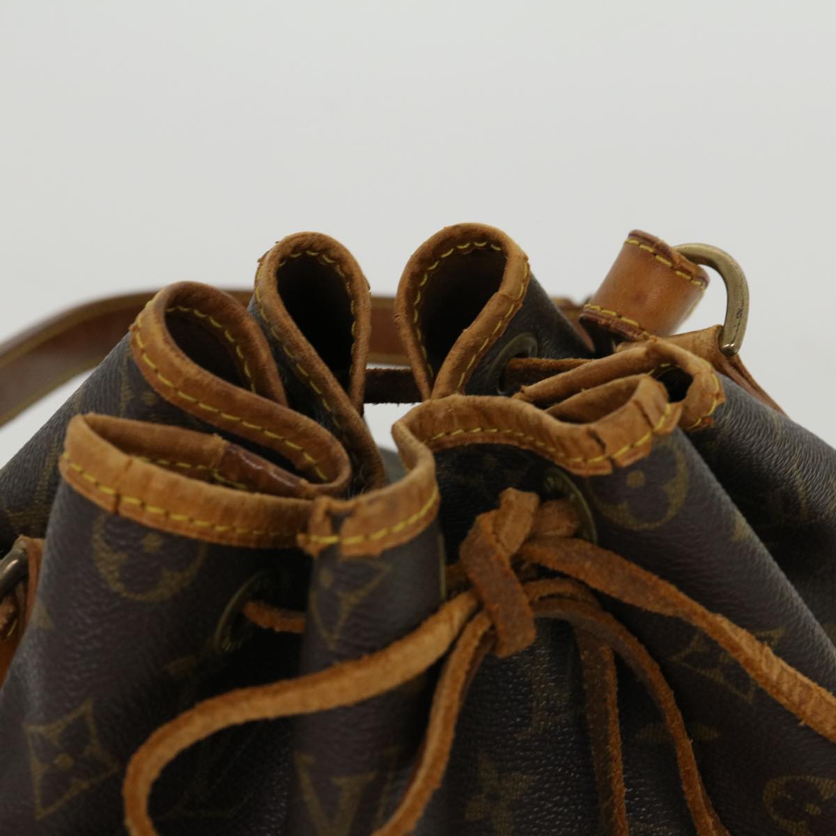 LOUIS VUITTON Monogram Noe Shoulder Bag M42224 LV jk2365