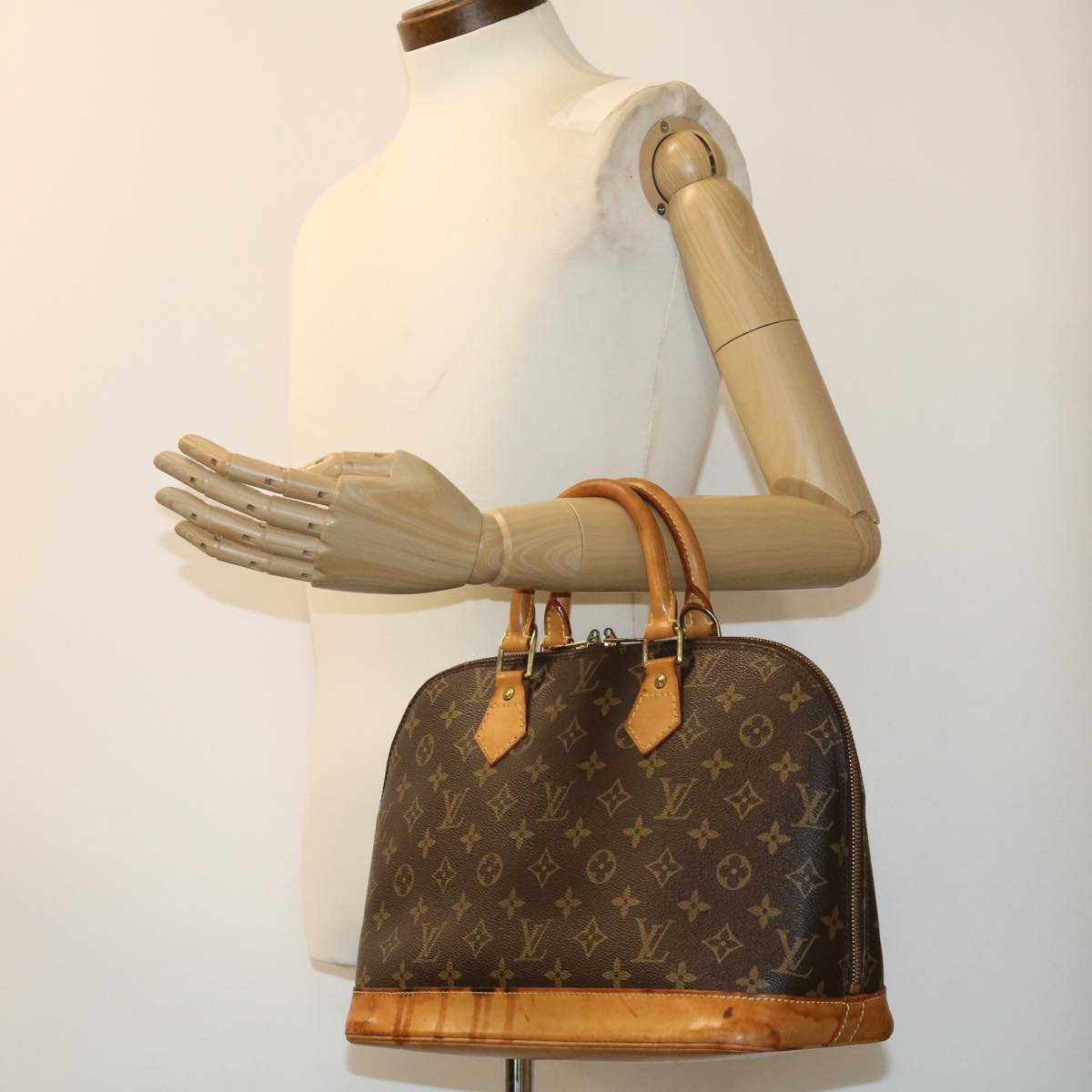 LOUIS VUITTON Monogram Alma Hand Bag M51130 LV jk2375
