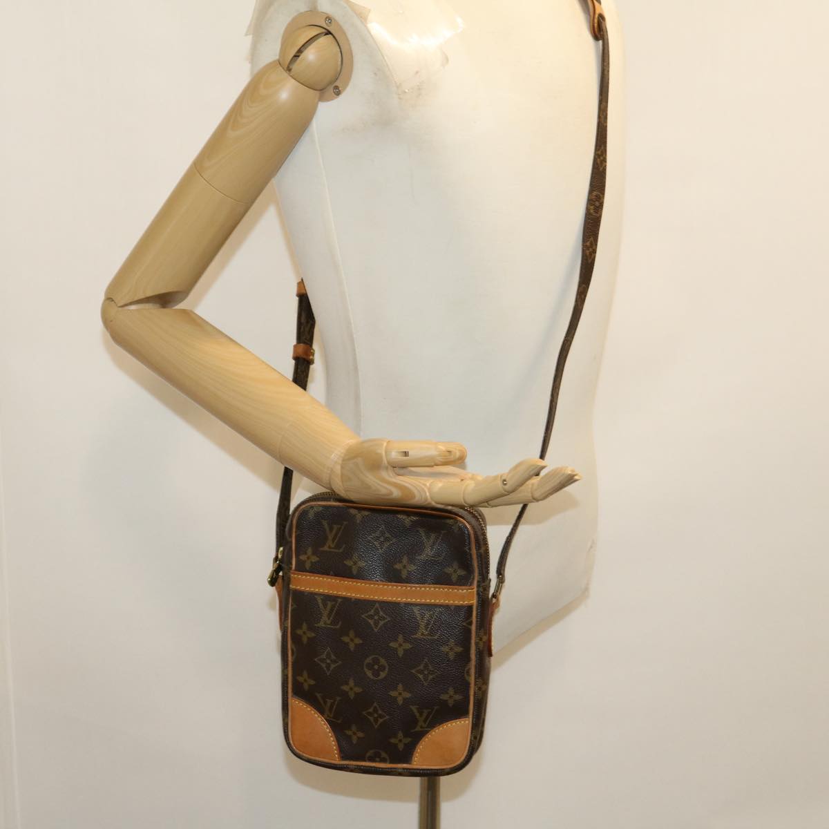 LOUIS VUITTON Monogram Danube Shoulder Bag M45266 LV jk2427