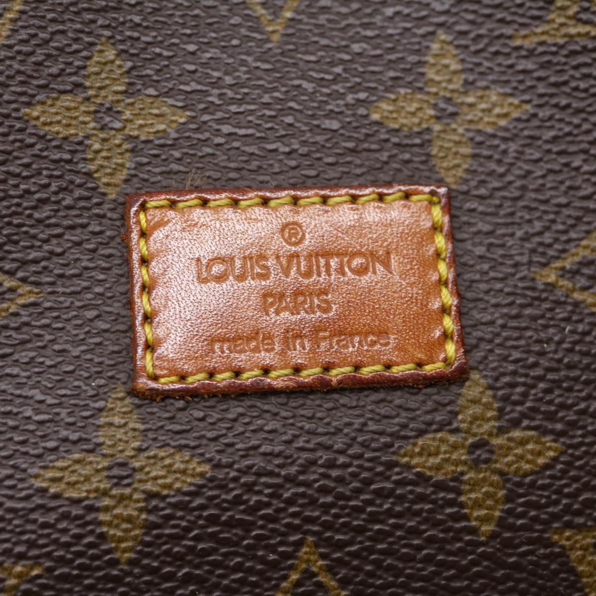 LOUIS VUITTON Monogram Saumur 30 Shoulder Bag M42256 LV jk2467