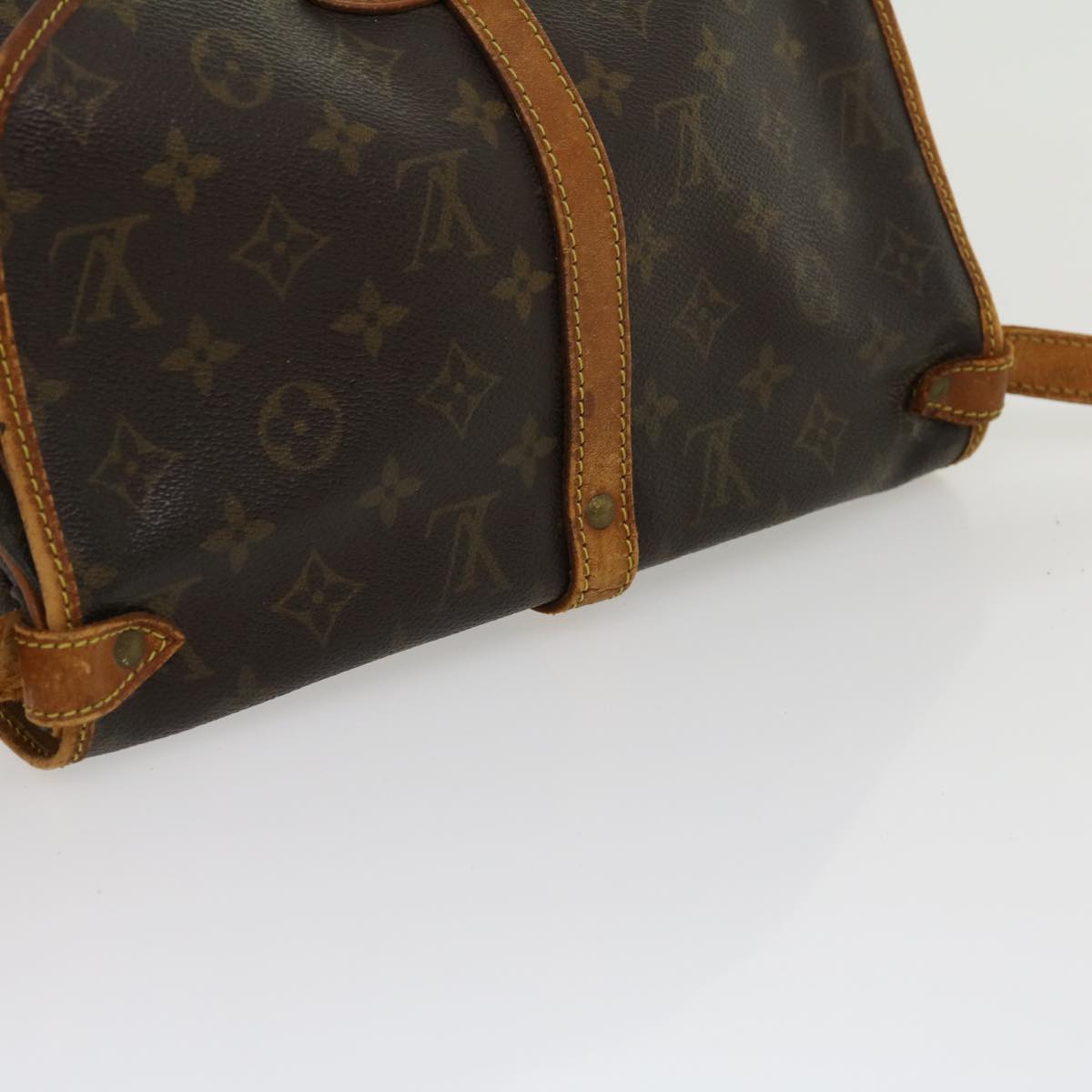 LOUIS VUITTON Monogram Saumur 30 Shoulder Bag M42256 LV jk2467