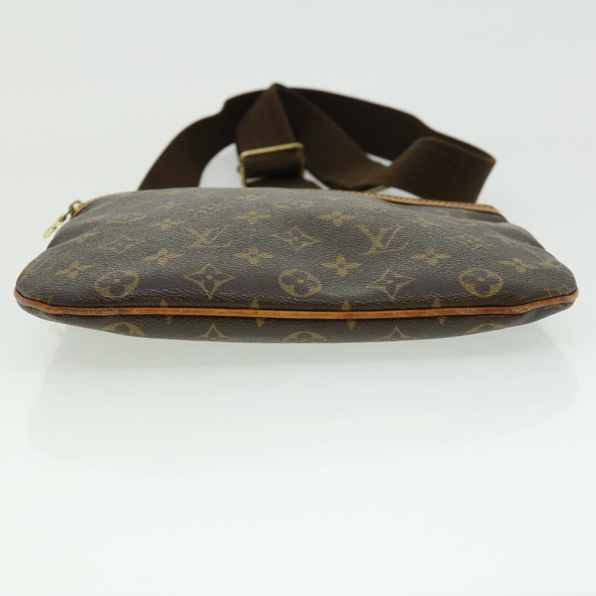LOUIS VUITTON Monnogram Pochette Bosphore Shoulder Bag M40044 LV jk2471