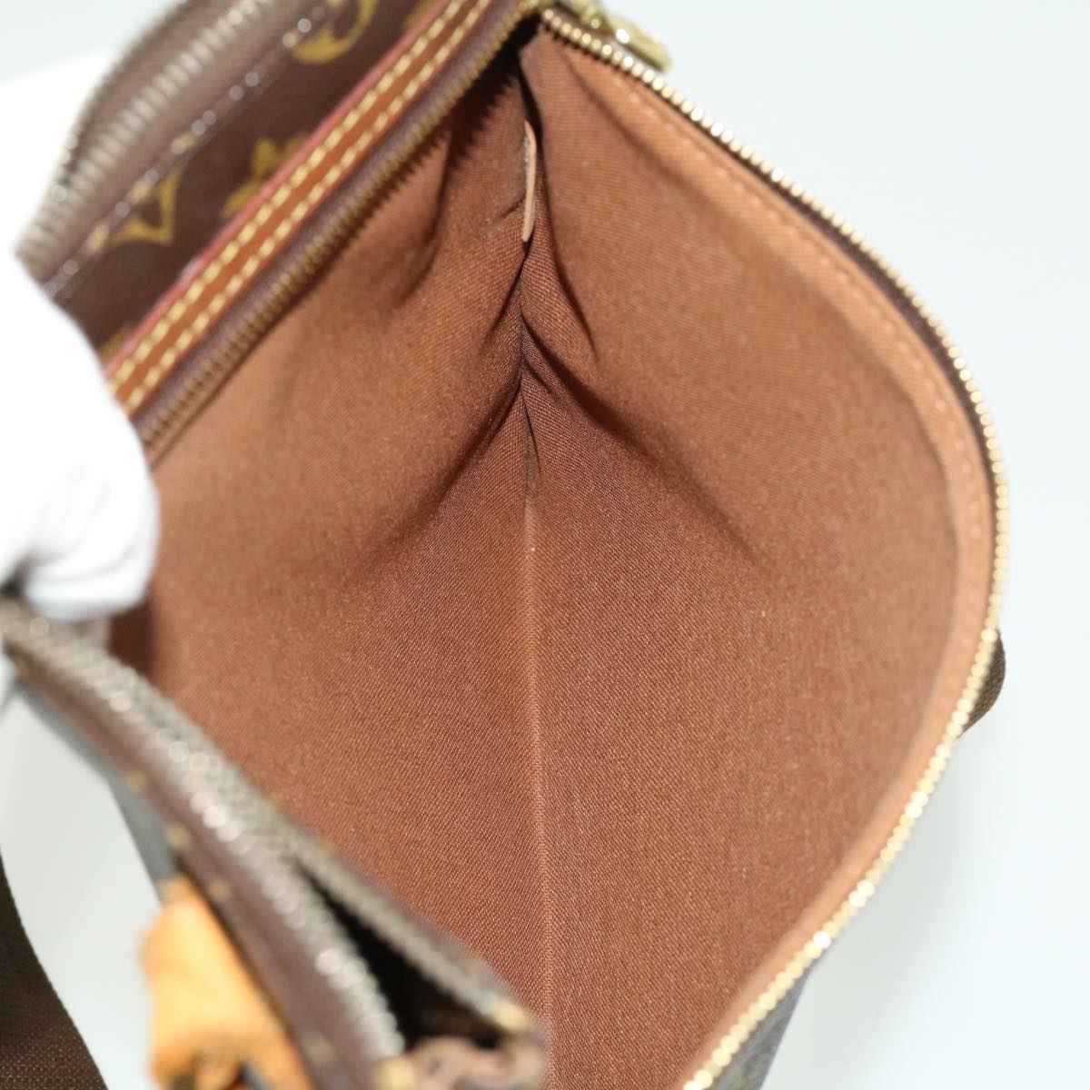 LOUIS VUITTON Monnogram Pochette Bosphore Shoulder Bag M40044 LV jk2471