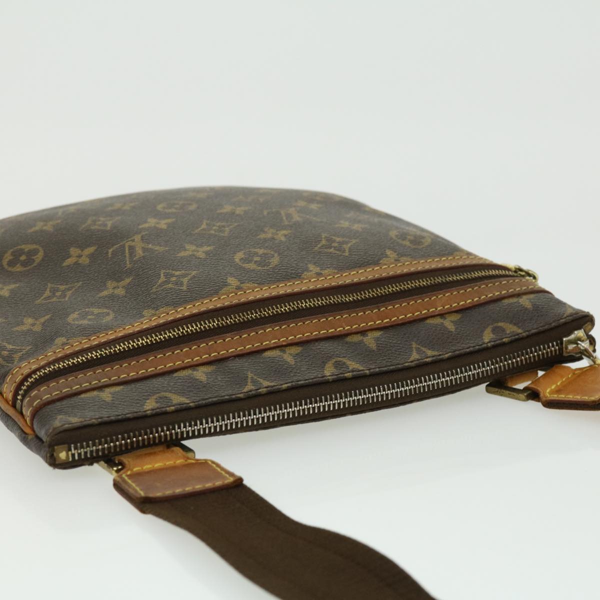 LOUIS VUITTON Monnogram Pochette Bosphore Shoulder Bag M40044 LV jk2471