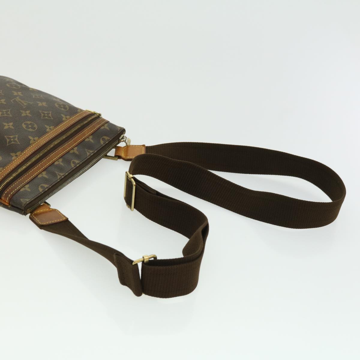 LOUIS VUITTON Monnogram Pochette Bosphore Shoulder Bag M40044 LV jk2471