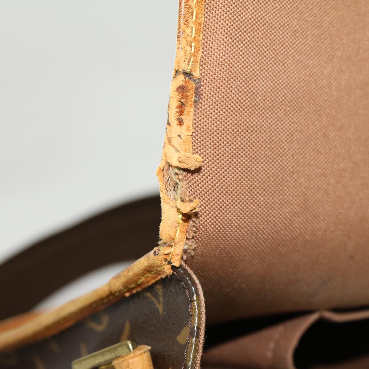 LOUIS VUITTON Monogram Messenger Bosphore PM Shoulder Bag M40106 LV jk2472