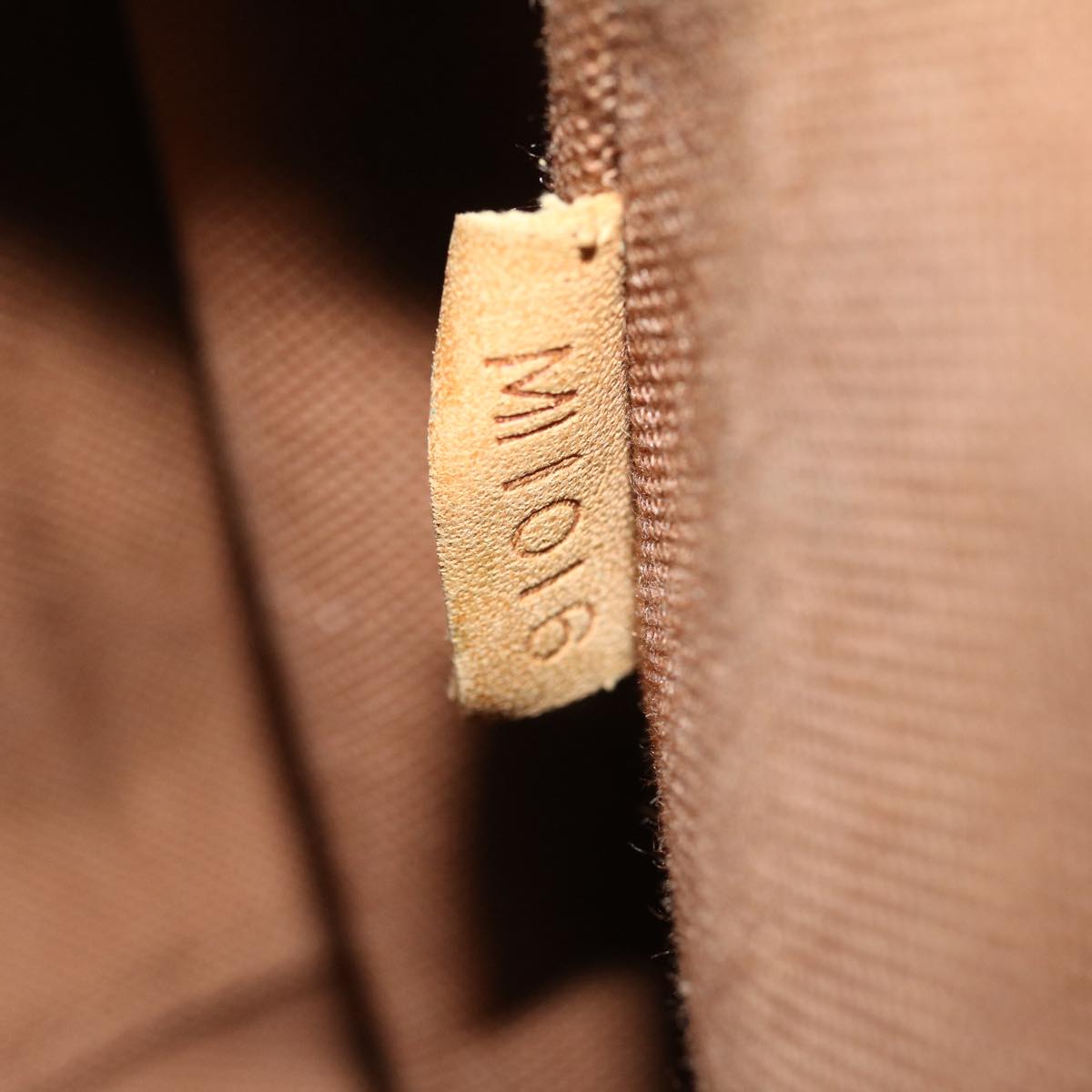 LOUIS VUITTON Monogram Messenger Bosphore PM Shoulder Bag M40106 LV jk2472