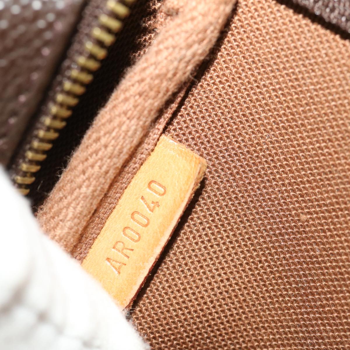 LOUIS VUITTON Monogram Pochette Accessoires Pouch M51980 LV jk2476