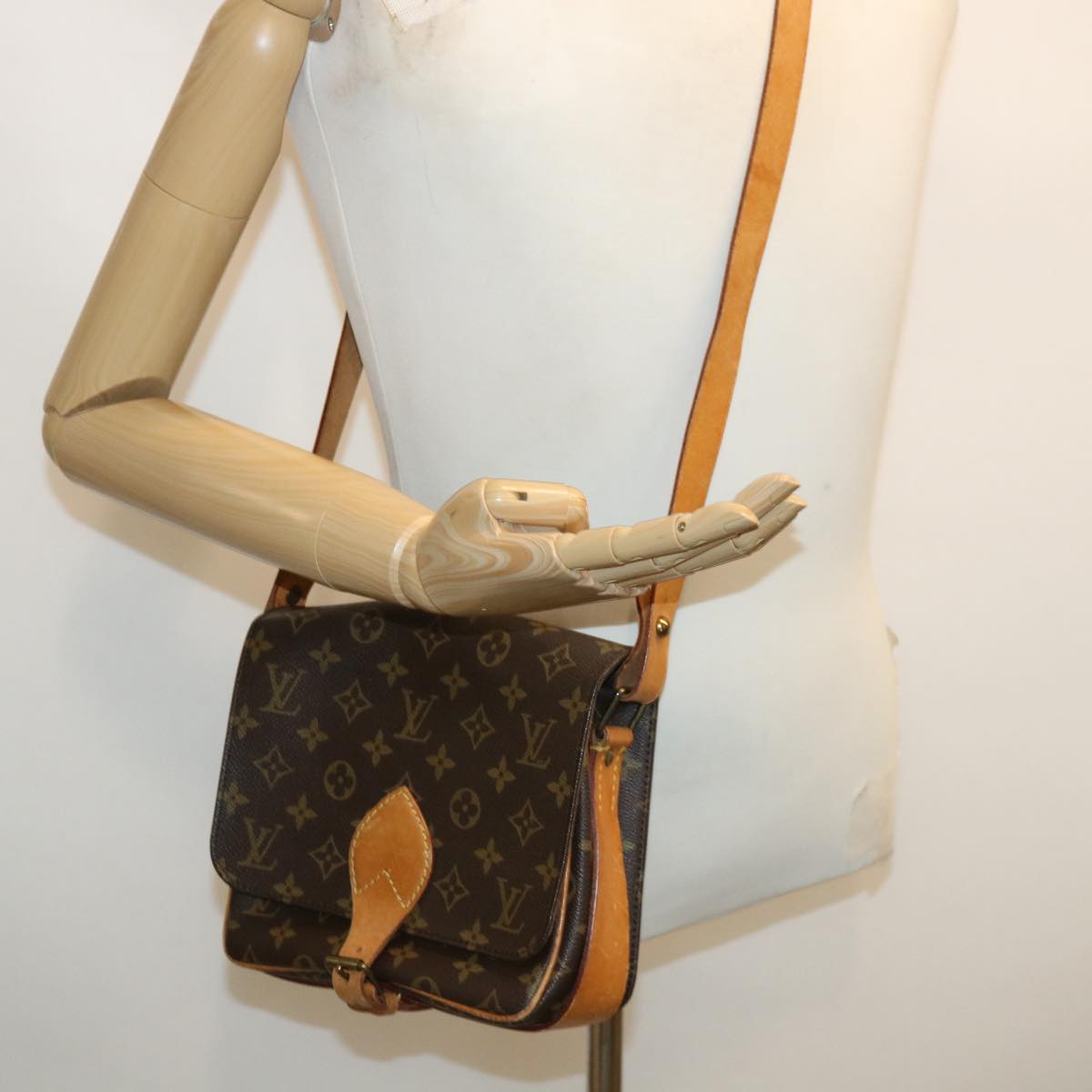 LOUIS VUITTON Monogram Cartouchiere MM Shoulder Bag M51253 LV jk2529