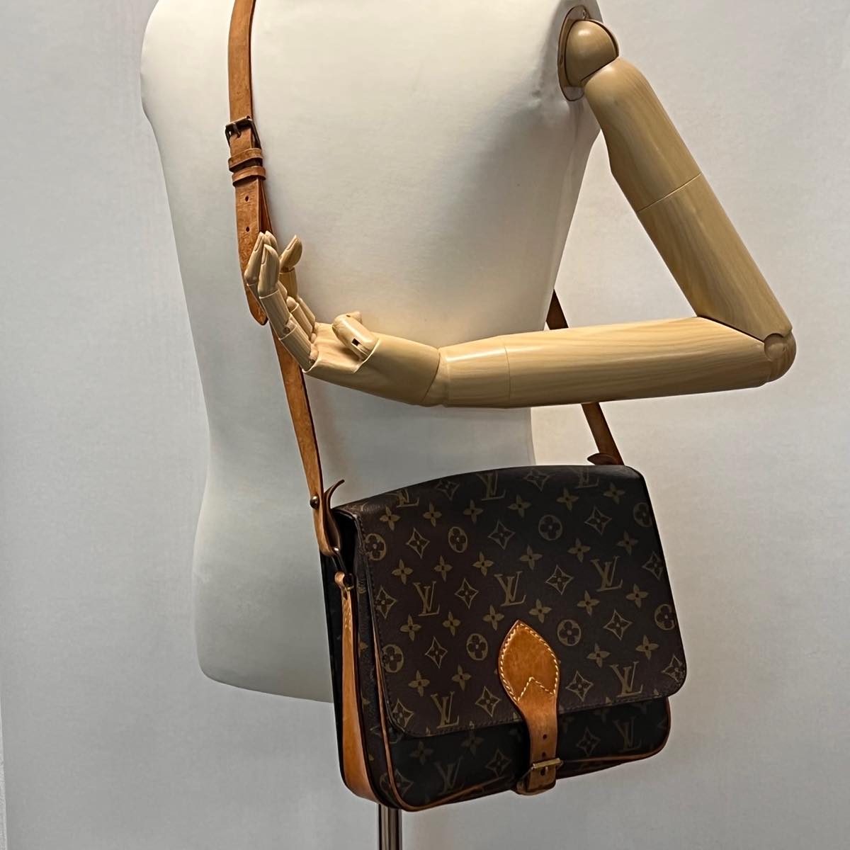 LOUIS VUITTON Monogram Cartouchiere GM Shoulder Bag M51252 LV jk2551