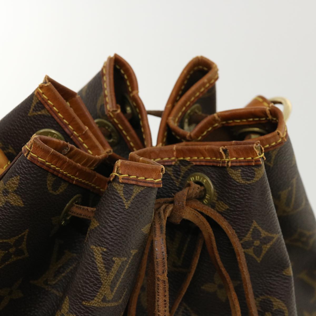LOUIS VUITTON Monogram Noe Shoulder Bag M42224 LV jk2597