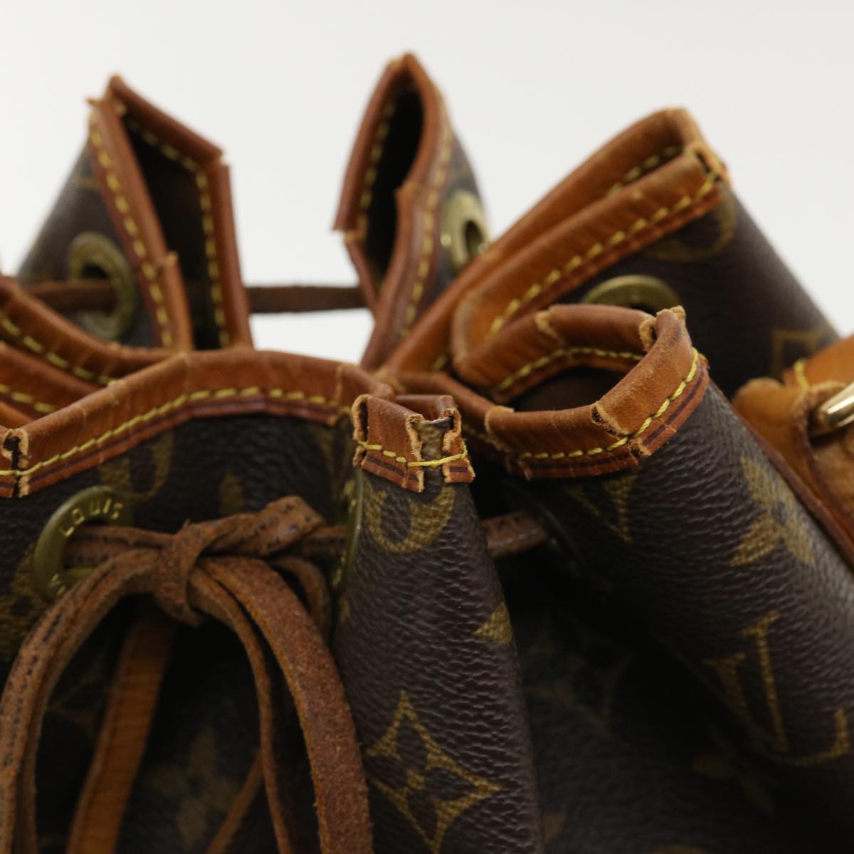 LOUIS VUITTON Monogram Noe Shoulder Bag M42224 LV jk2597
