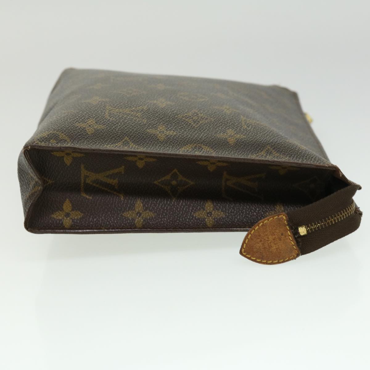 LOUIS VUITTON Monogram Poche Toilette 26 Pouch M47542 LV jk2618