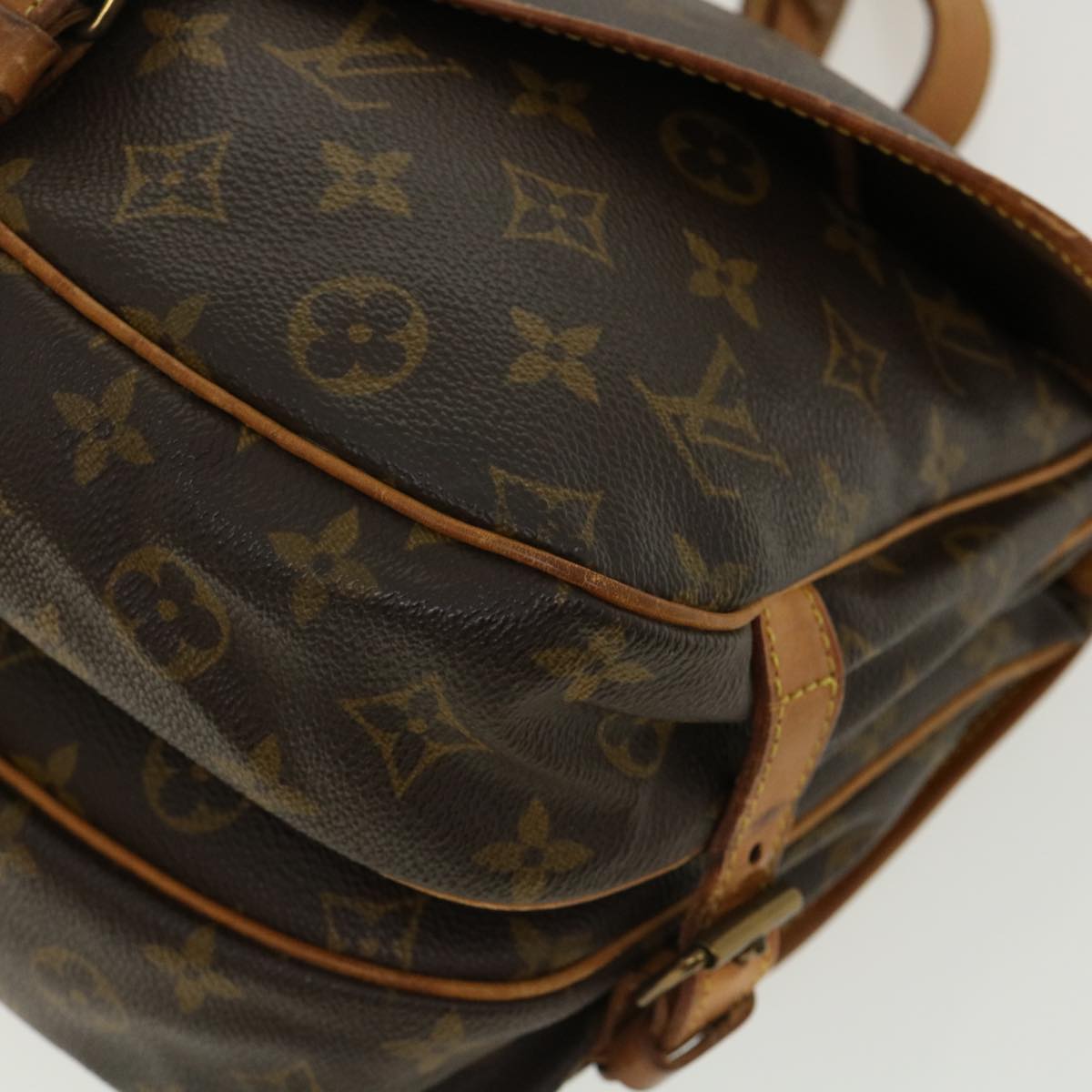 LOUIS VUITTON Monogram Saumur 30 Shoulder Bag M42256 LV jk2743