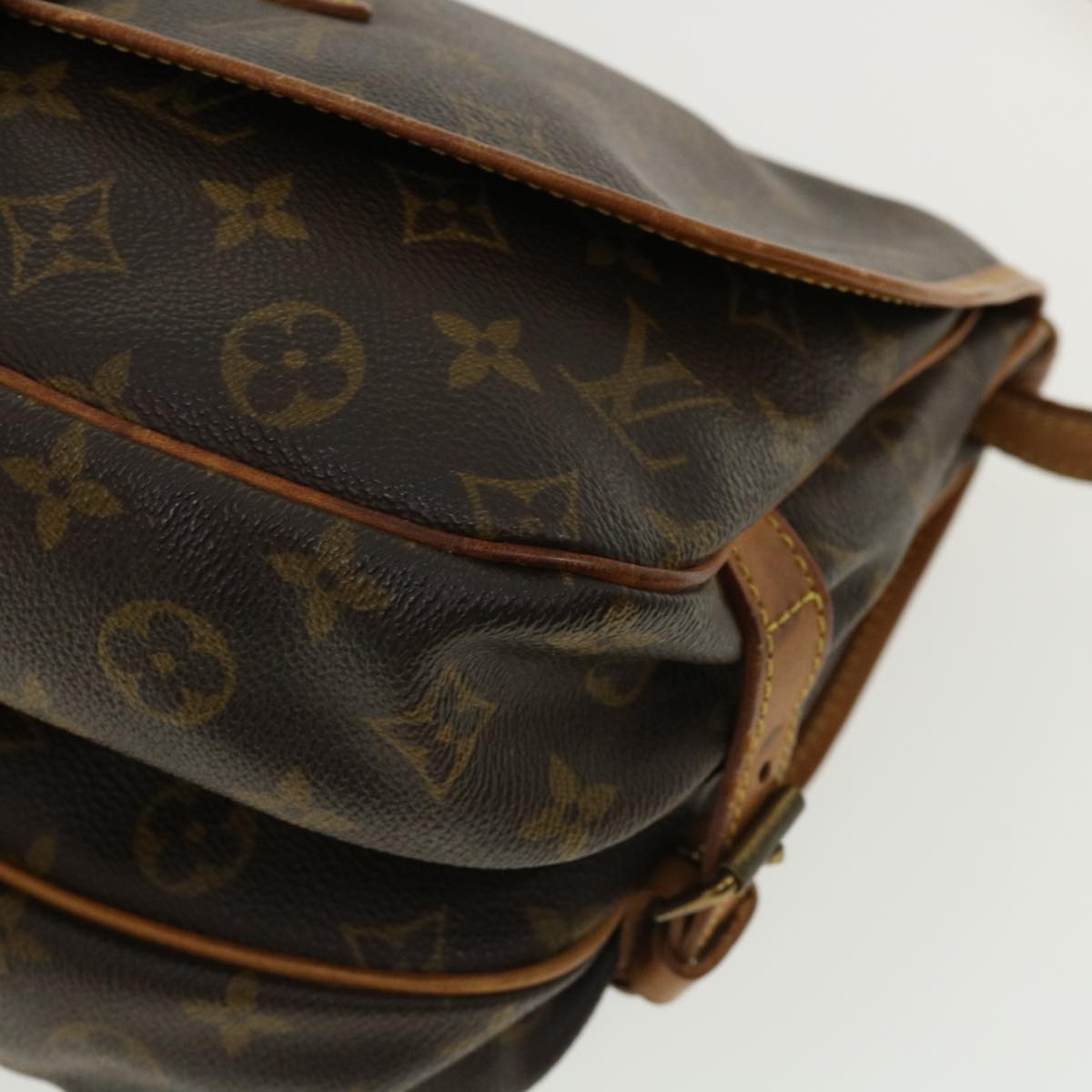 LOUIS VUITTON Monogram Saumur 30 Shoulder Bag M42256 LV jk2743