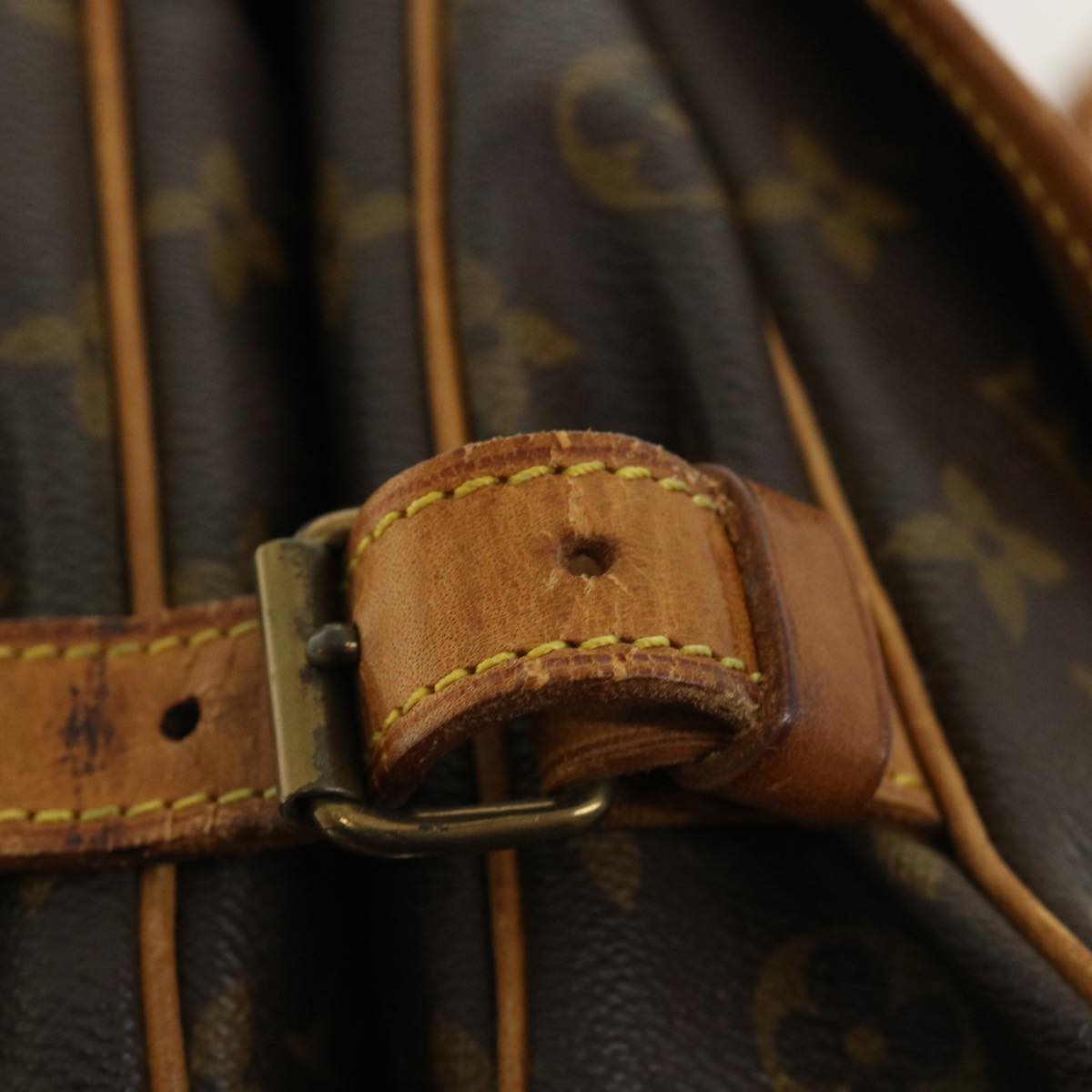 LOUIS VUITTON Monogram Saumur 30 Shoulder Bag M42256 LV jk2743