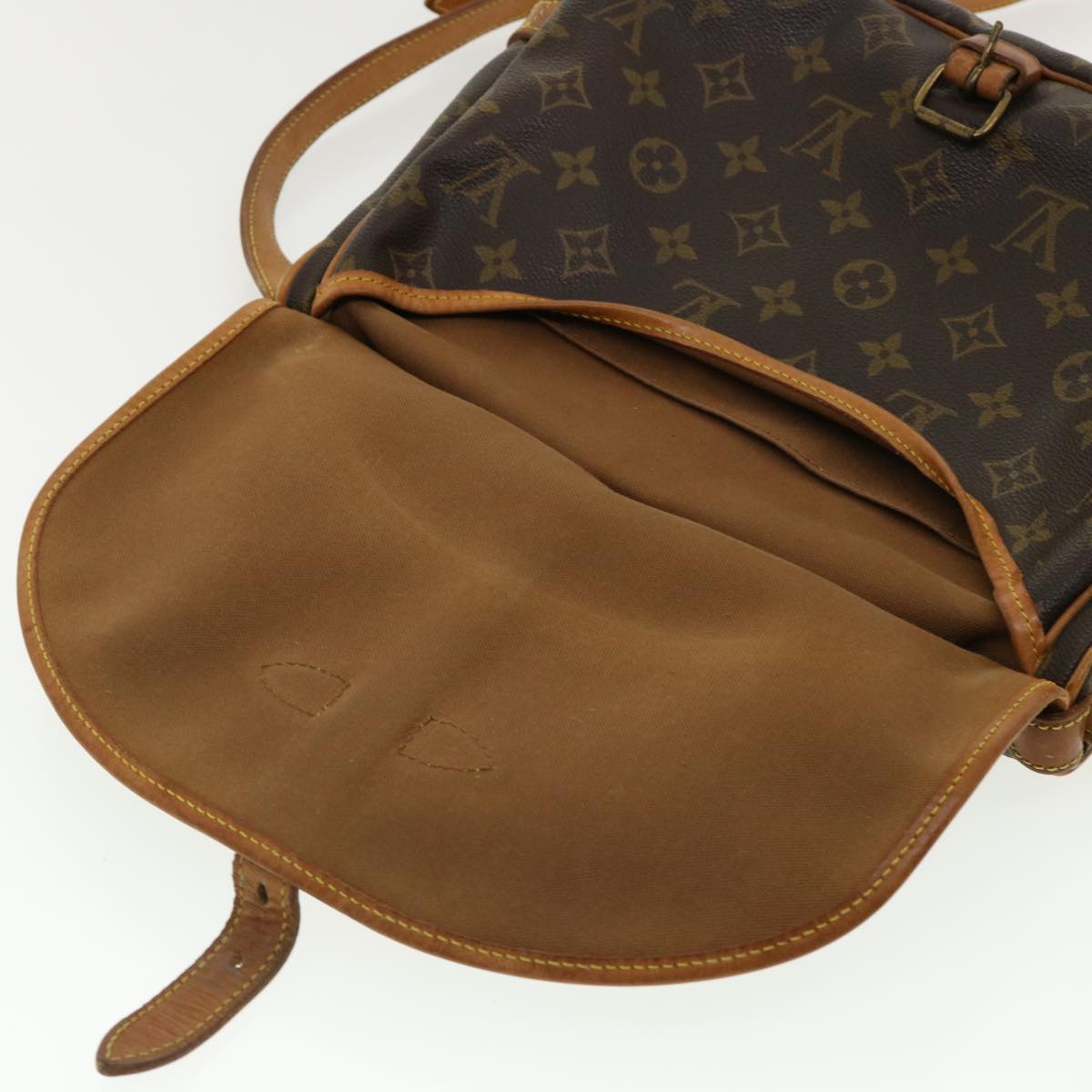 LOUIS VUITTON Monogram Saumur 30 Shoulder Bag M42256 LV jk2743