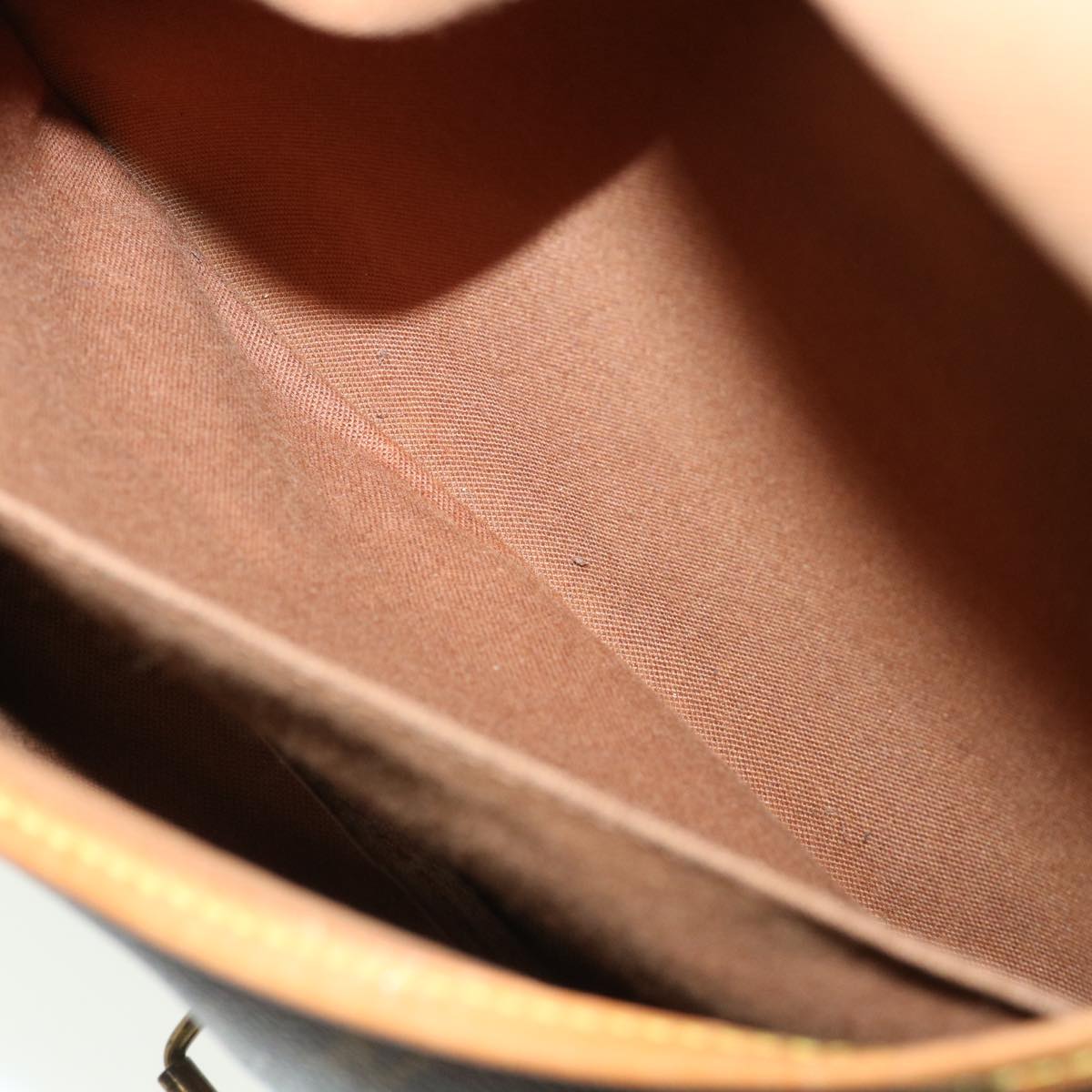 LOUIS VUITTON Monogram Saumur 30 Shoulder Bag M42256 LV jk2743