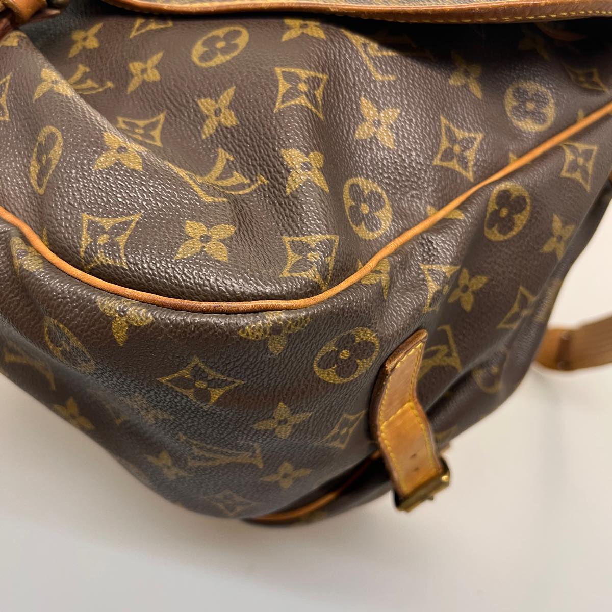 LOUIS VUITTON Monogram Saumur 35 Shoulder Bag M42254 LV jk2817