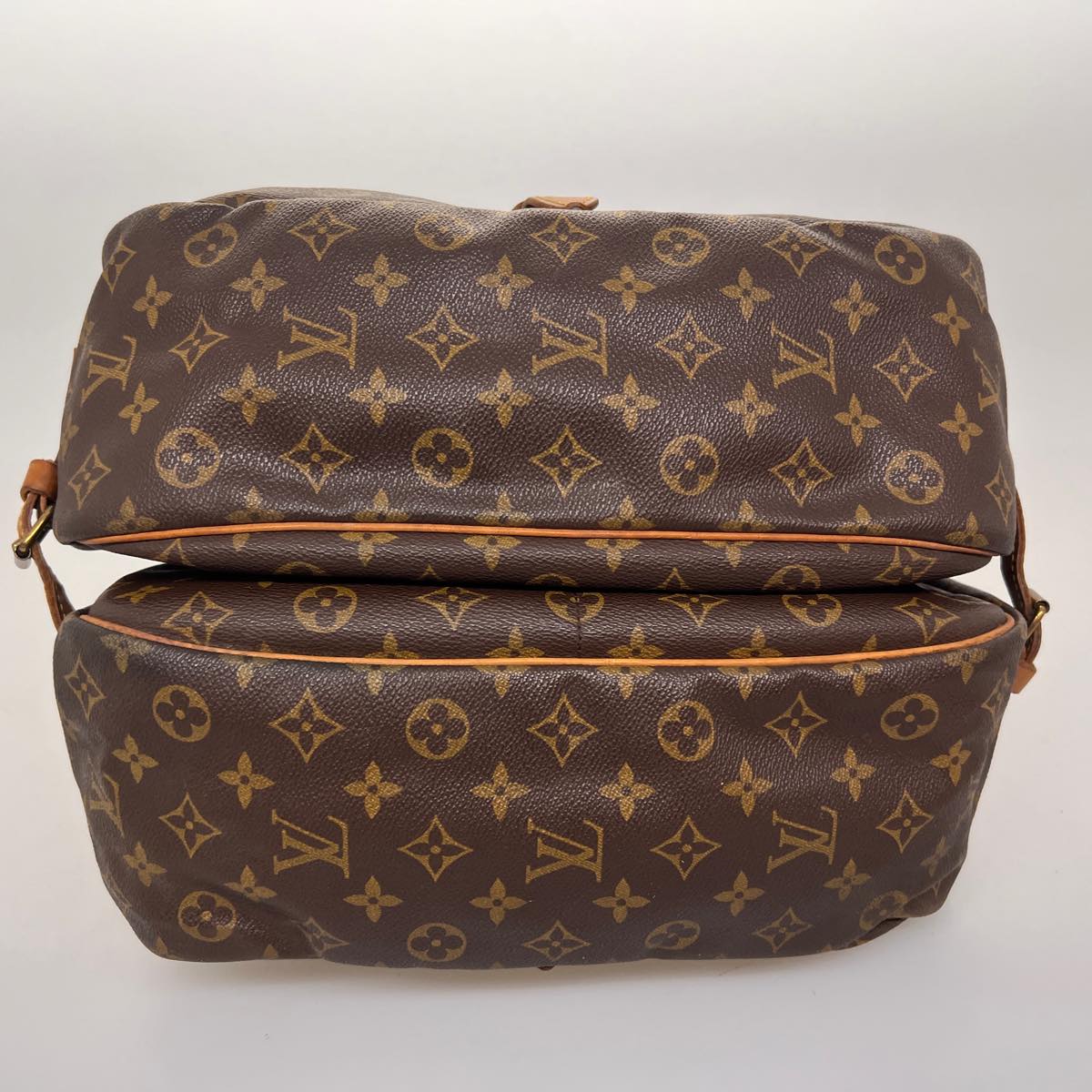 LOUIS VUITTON Monogram Saumur 35 Shoulder Bag M42254 LV jk2817