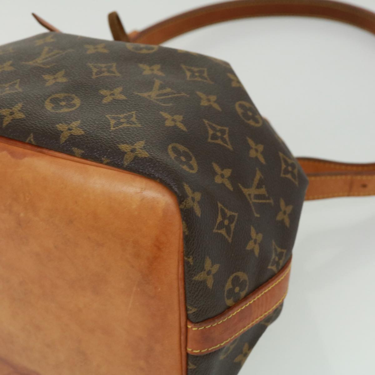 LOUIS VUITTON Monogram Petit Noe Shoulder Bag M42226 LV jk2852