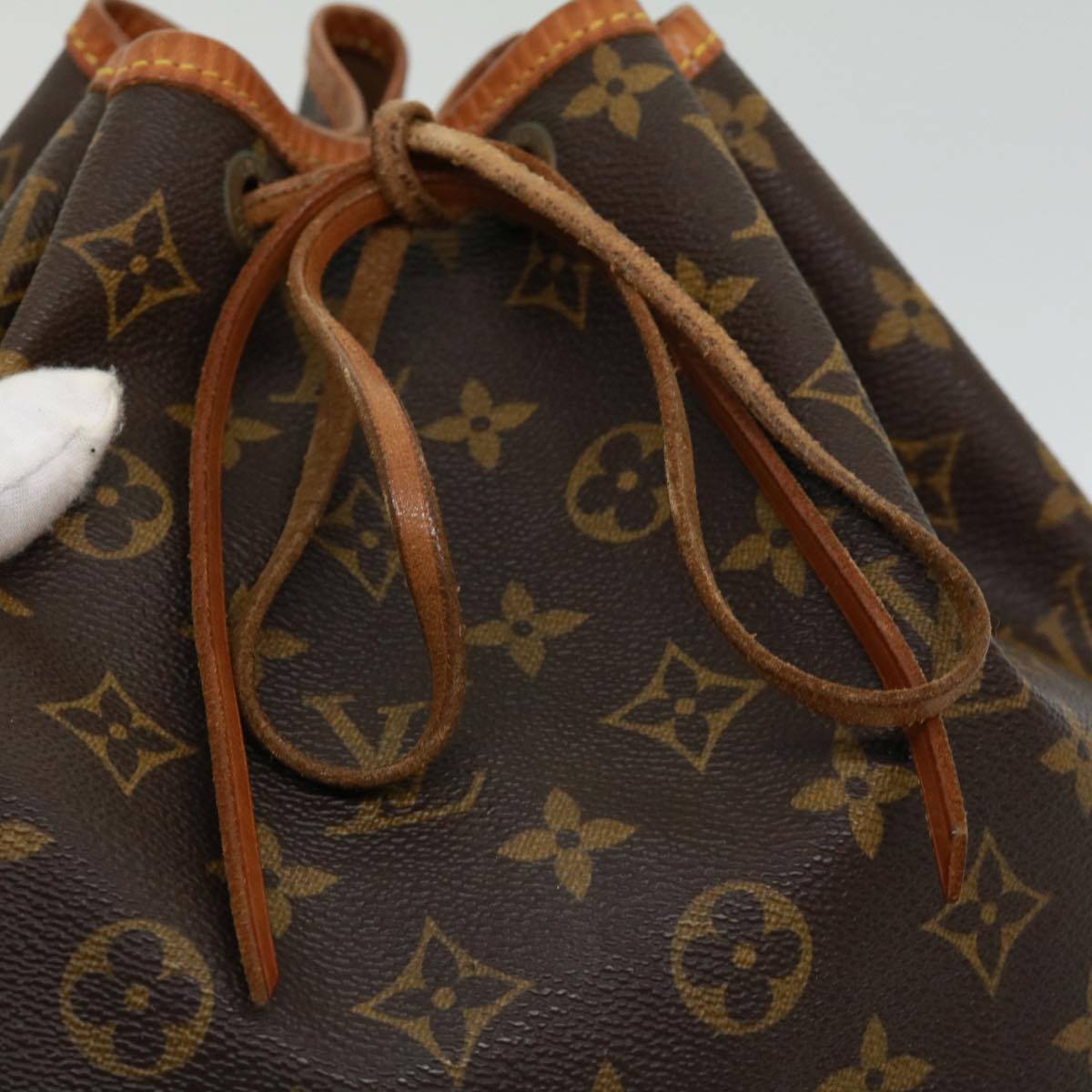 LOUIS VUITTON Monogram Petit Noe Shoulder Bag M42226 LV jk2852