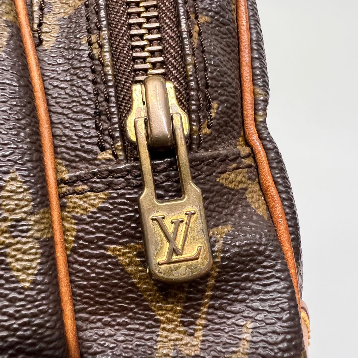 LOUIS VUITTON Monogram Amazon Shoulder Bag M45236 LV jk2934