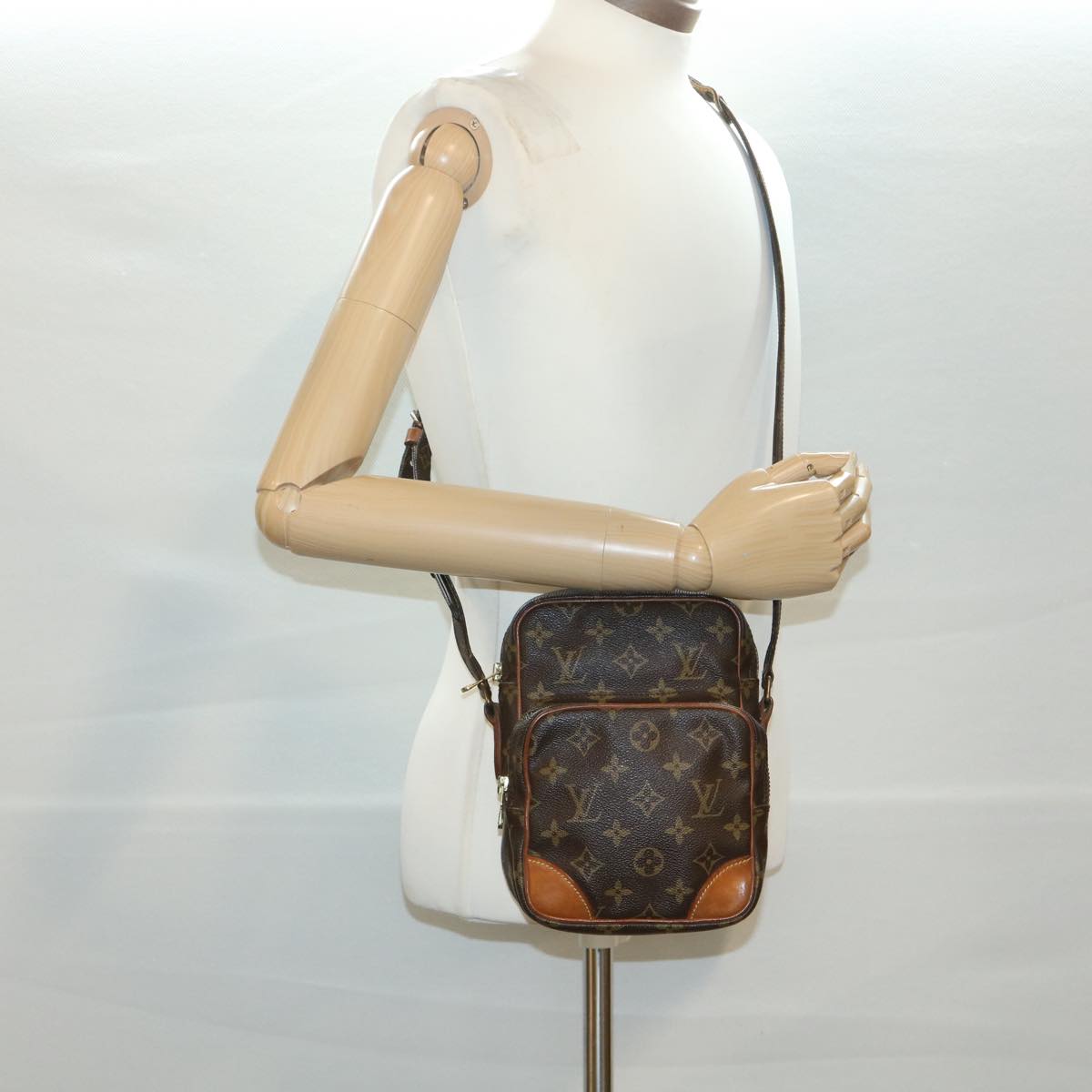 LOUIS VUITTON Monogram Amazon Shoulder Bag M45236 LV jk2959