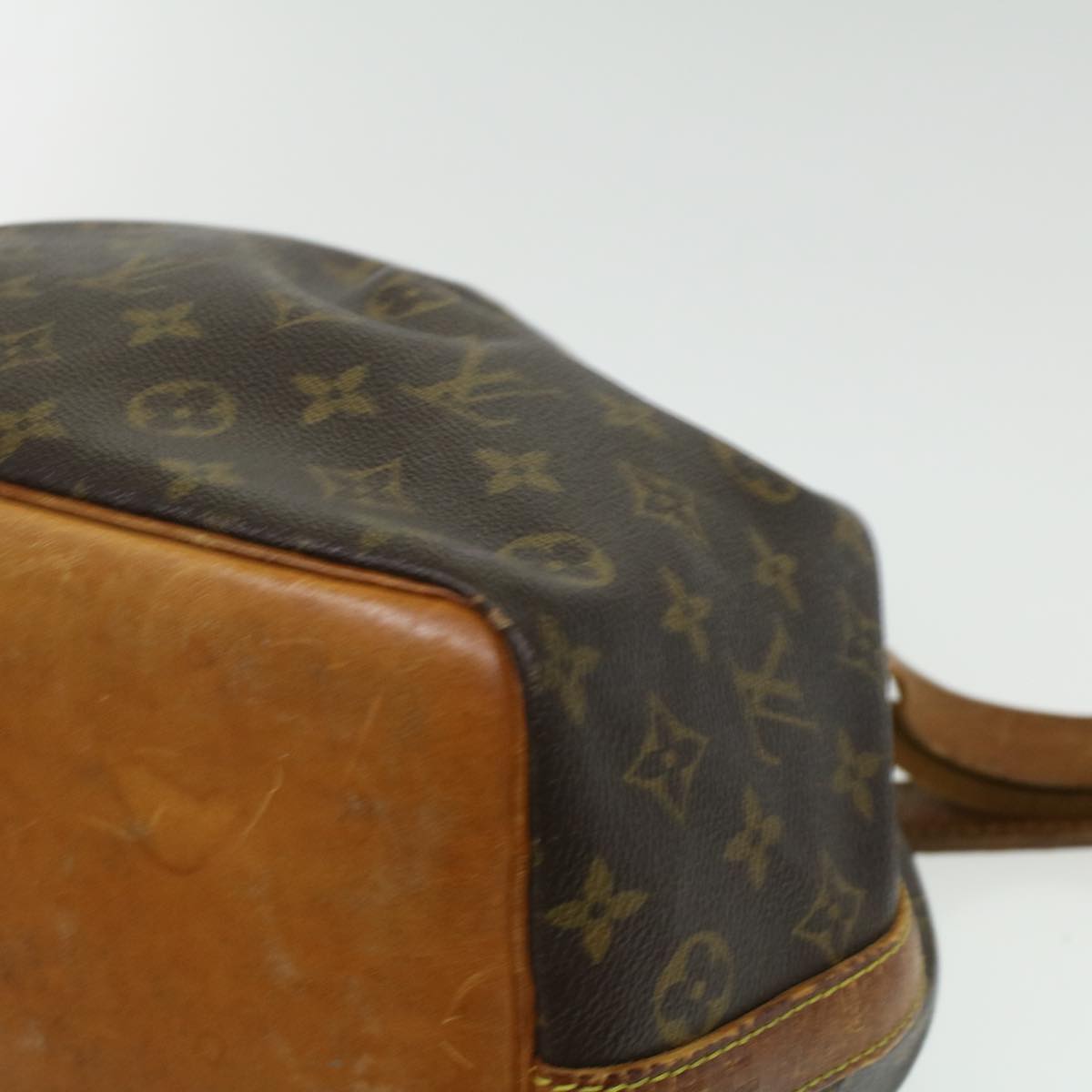 LOUIS VUITTON Monogram Petit Noe Shoulder Bag M42226 LV jk3024