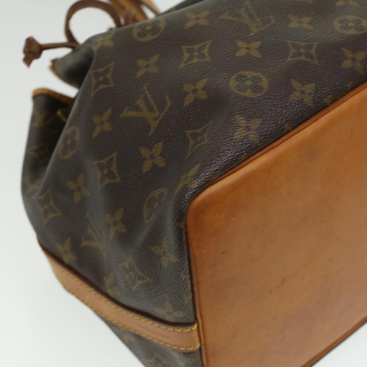 LOUIS VUITTON Monogram Petit Noe Shoulder Bag M42226 LV jk3032