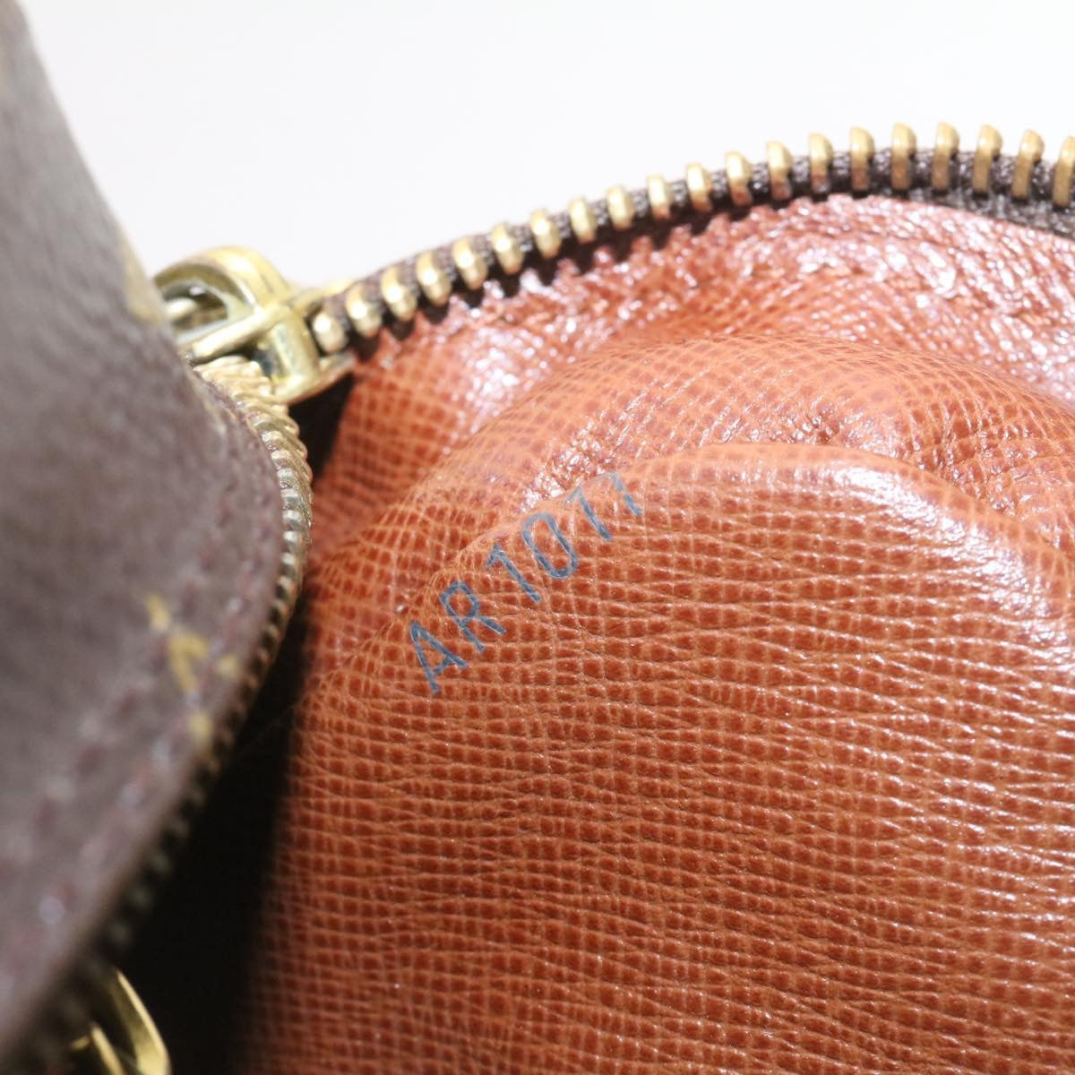 LOUIS VUITTON Monogram Nile Shoulder Bag M45244 LV jk581