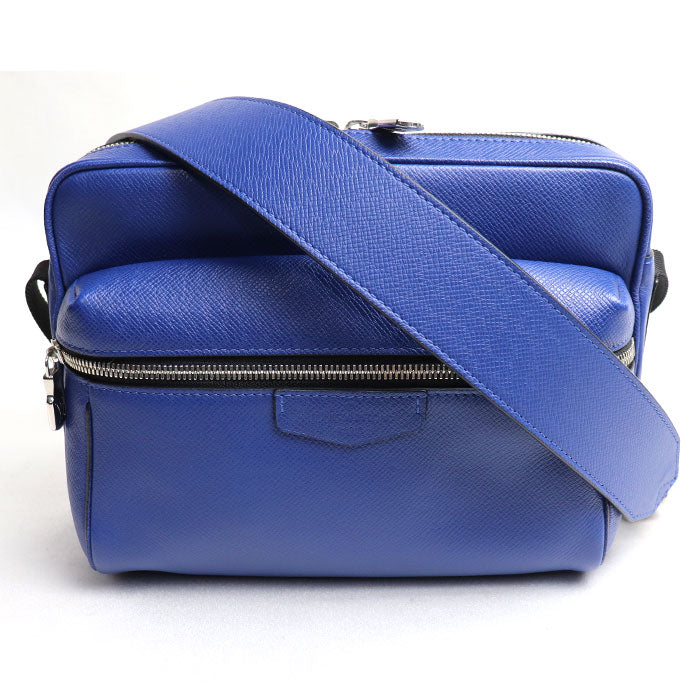 Louis Vuitton Taiga Outdoor Messenger Bag M33437