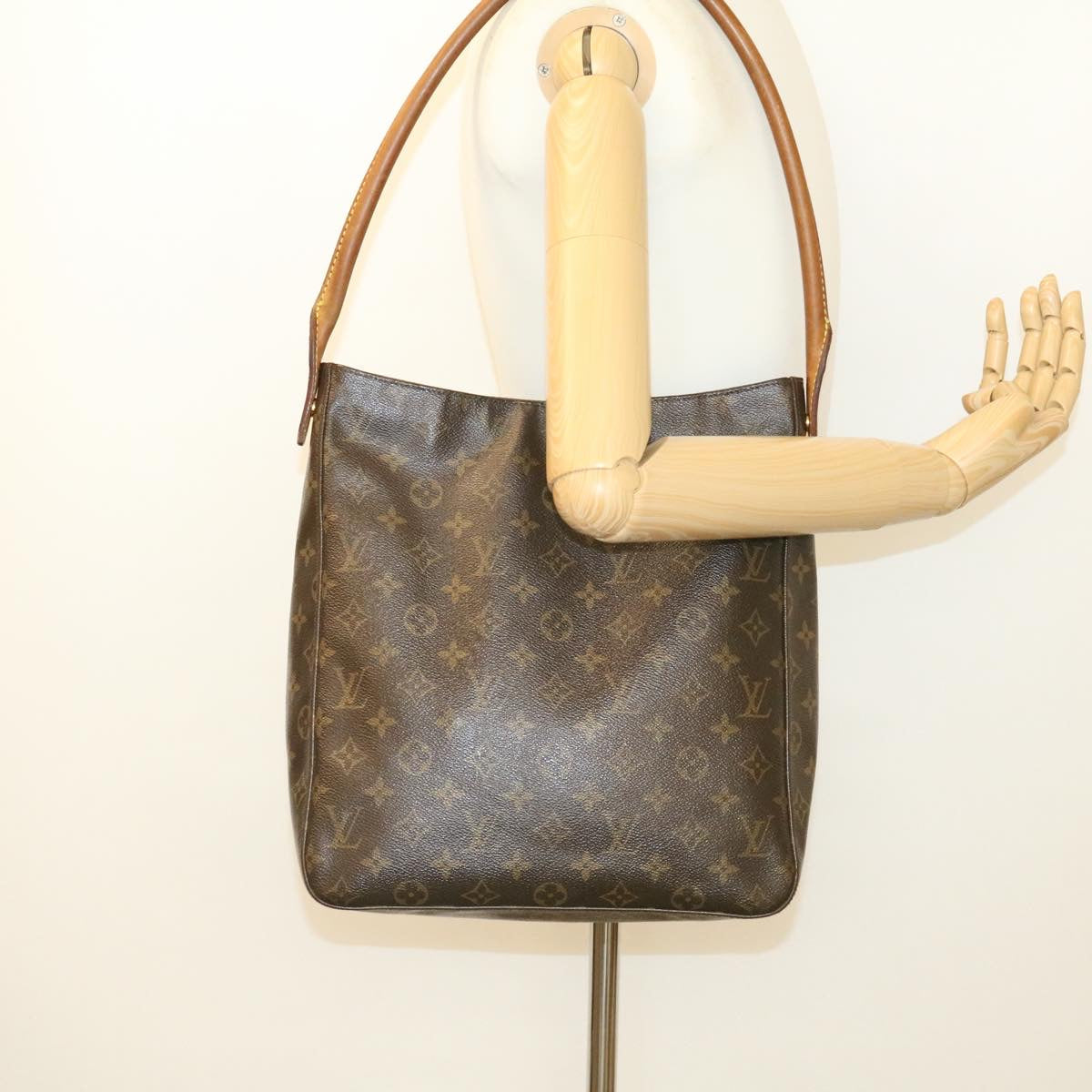 LOUIS VUITTON Monogram Looping GM Shoulder Bag M51145 LV ki1084