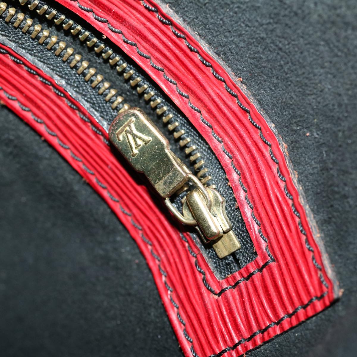 LOUIS VUITTON Epi Randonnee GM Shoulder Bag Red M43087 LV ki2056