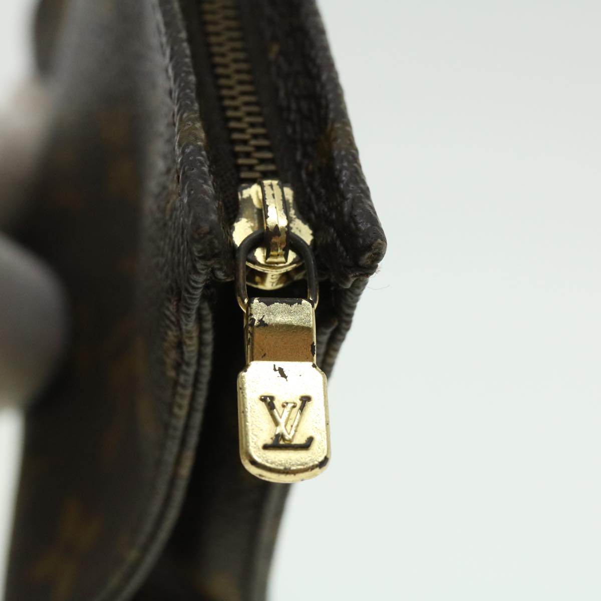 LOUIS VUITTON Monogram Poche Toilette 15 Pouch M47546 LV ki2185