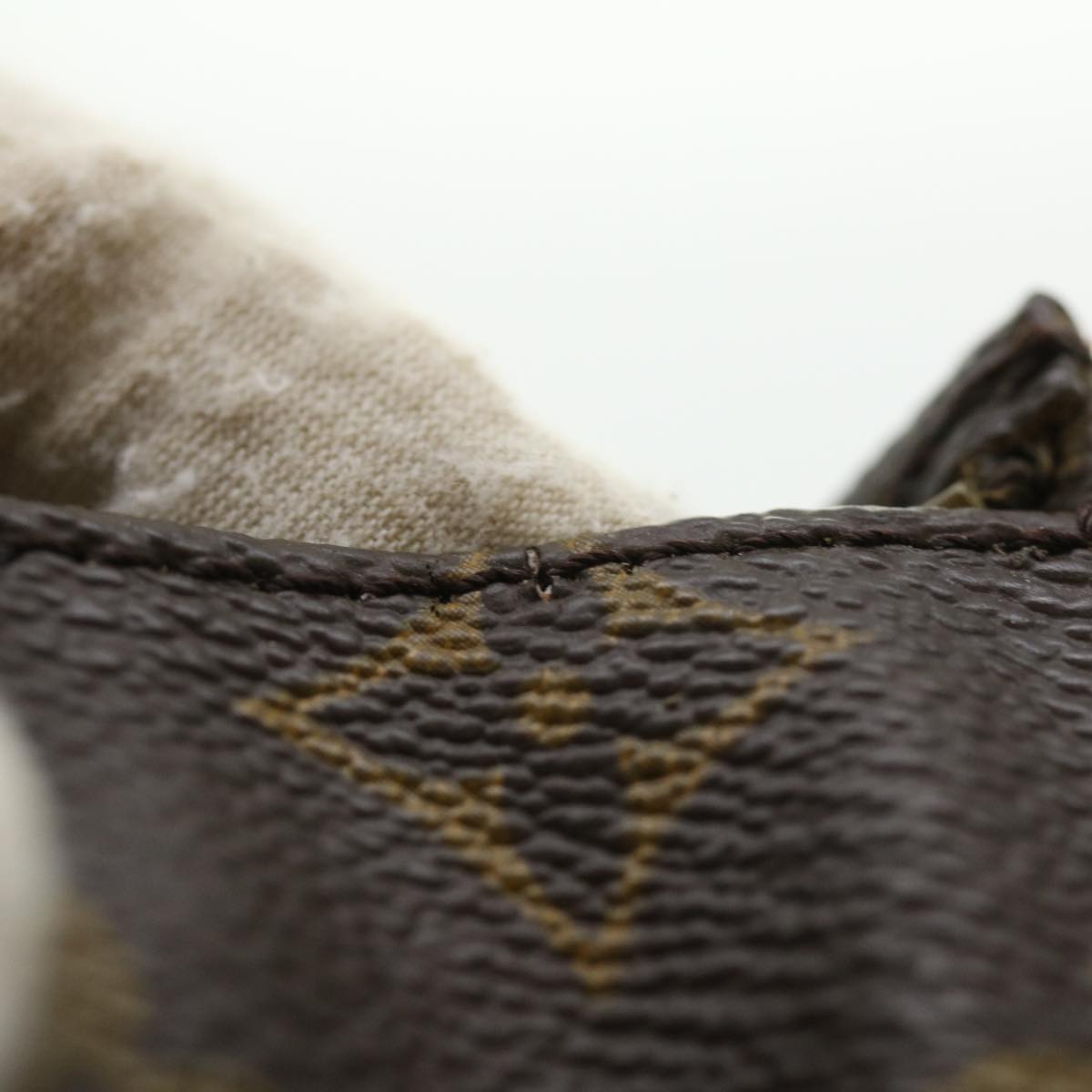 LOUIS VUITTON Monogram Poche Toilette 15 Pouch M47546 LV ki2185
