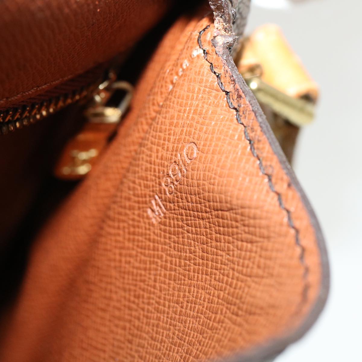 LOUIS VUITTON Monogram Saint Cloud MM Shoulder Bag M51243 LV ki2332