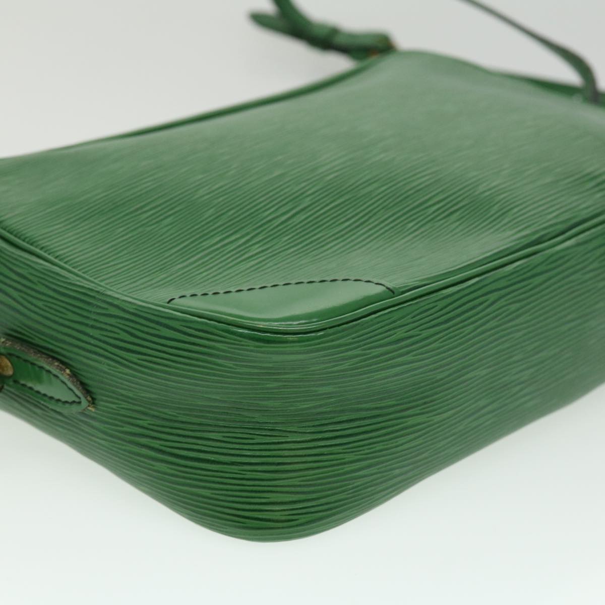 LOUIS VUITTON Epi Trocadero 27 Shoulder Bag Green M52314 LV ki2420