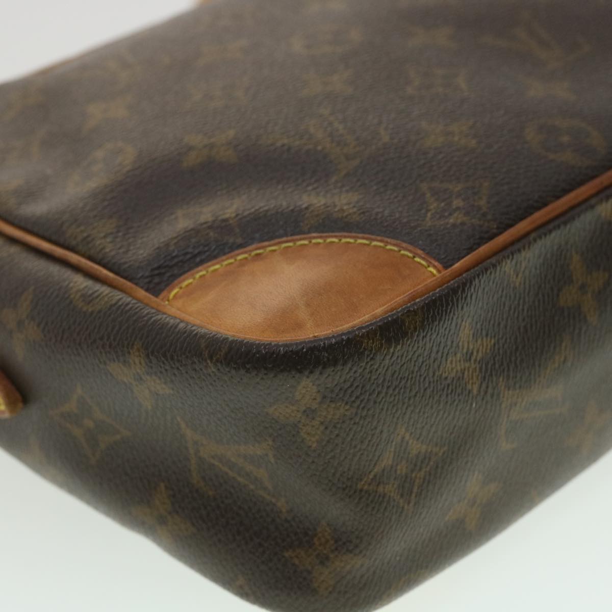 LOUIS VUITTON Monogram Trocadero 27 Shoulder Bag L042 LV ki2601