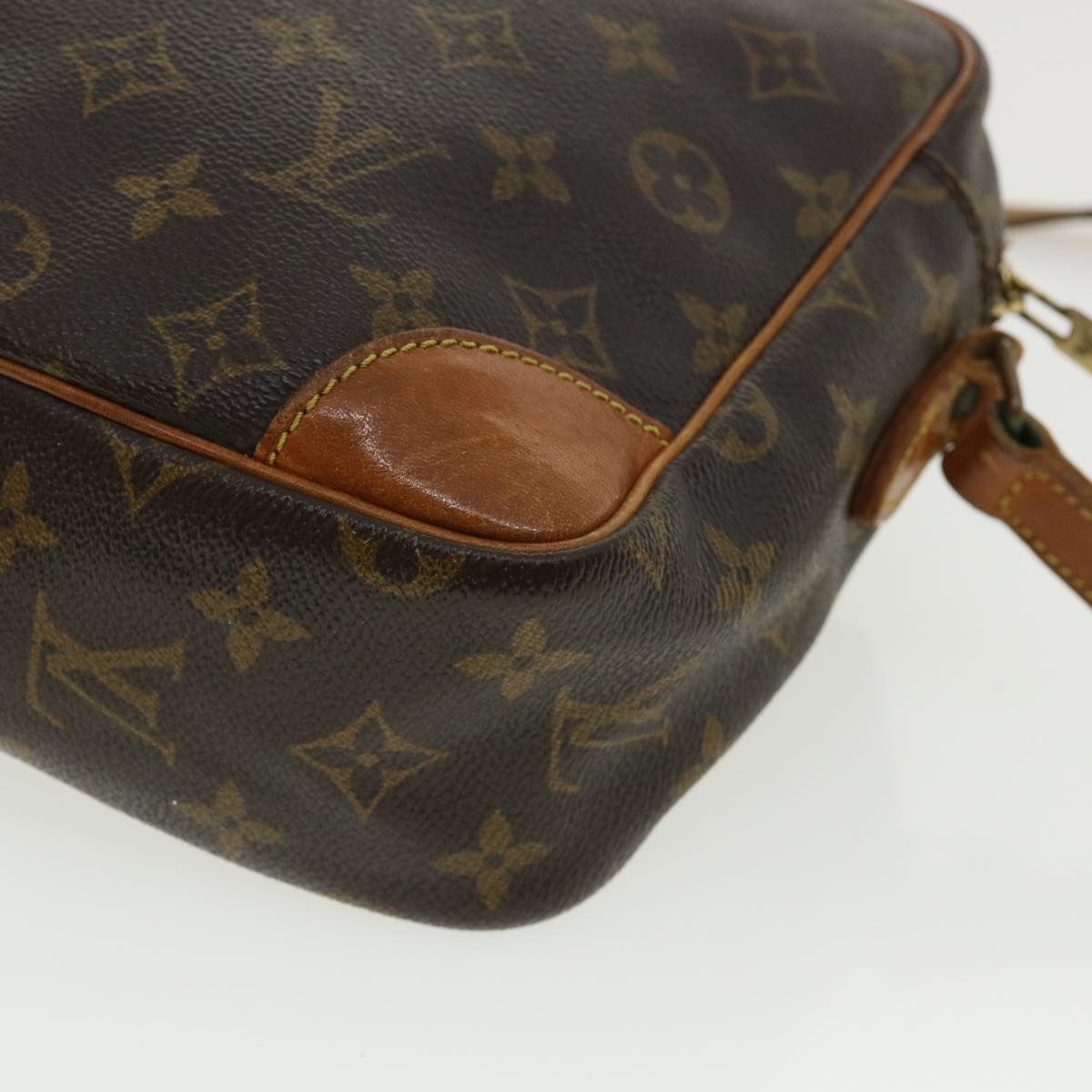 LOUIS VUITTON Monogram Trocadero 27 Shoulder Bag L042 LV ki2602