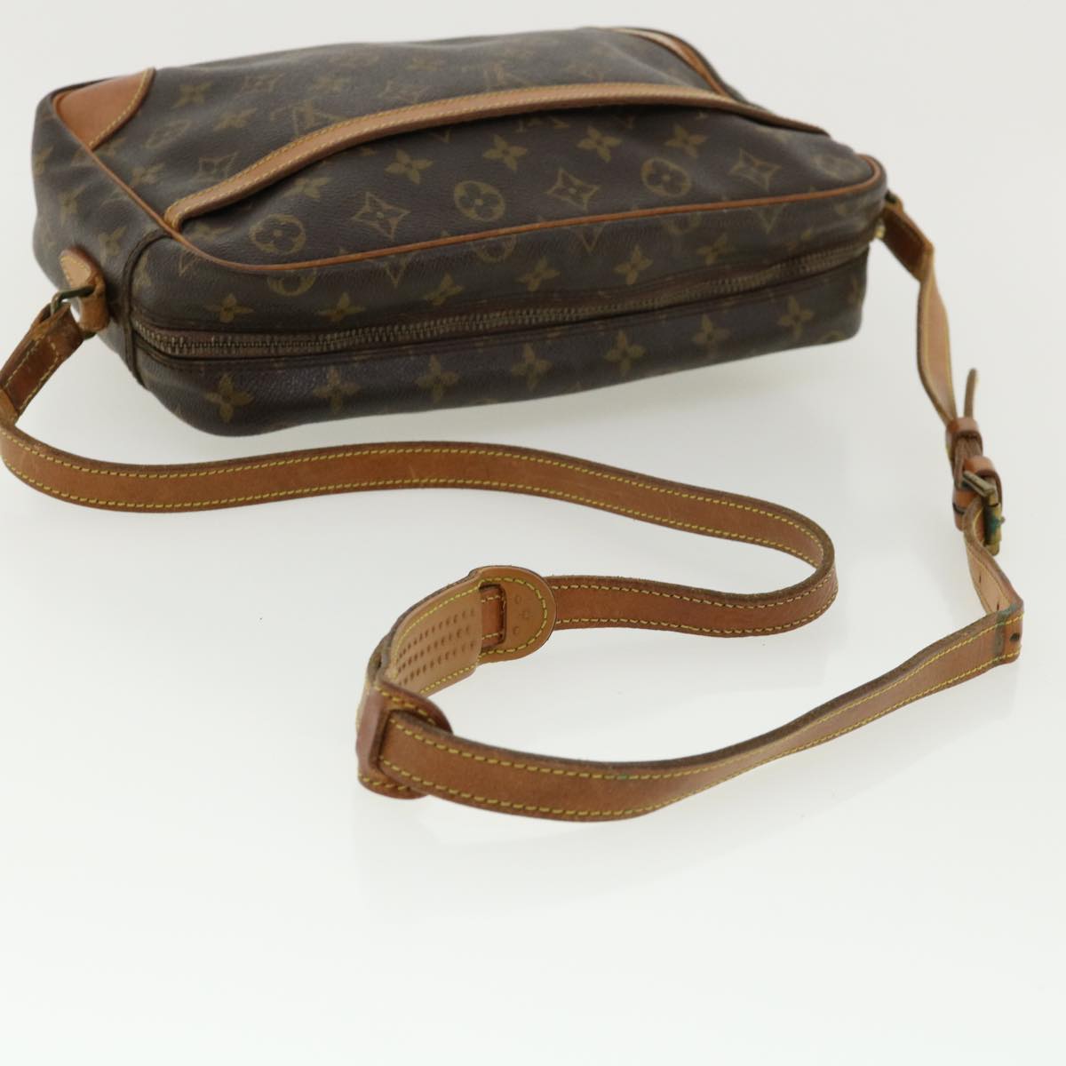 LOUIS VUITTON Monogram Trocadero 27 Shoulder Bag L042 LV ki2602
