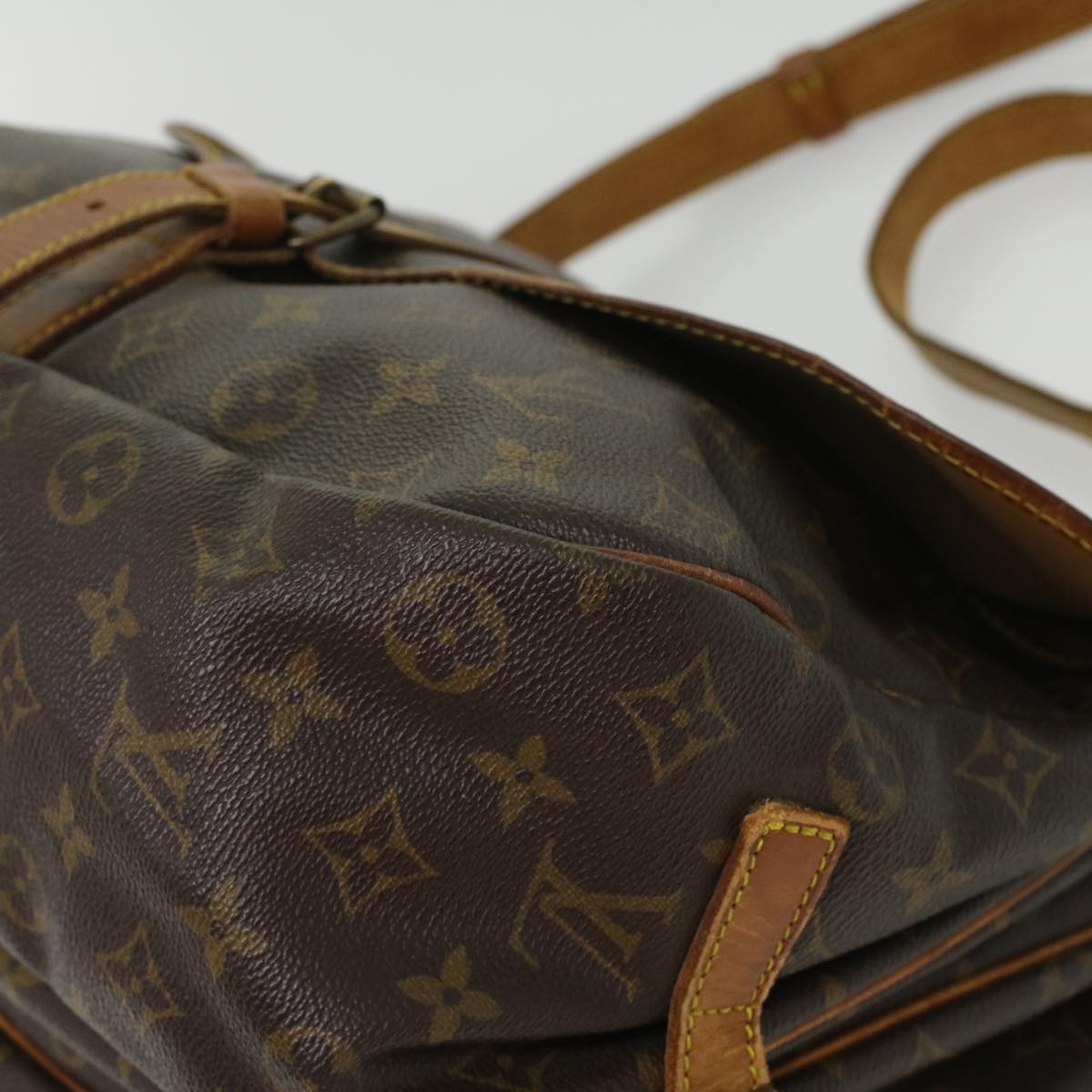 LOUIS VUITTON Monogram Saumur 35 Shoulder Bag M42254 LV ki2657